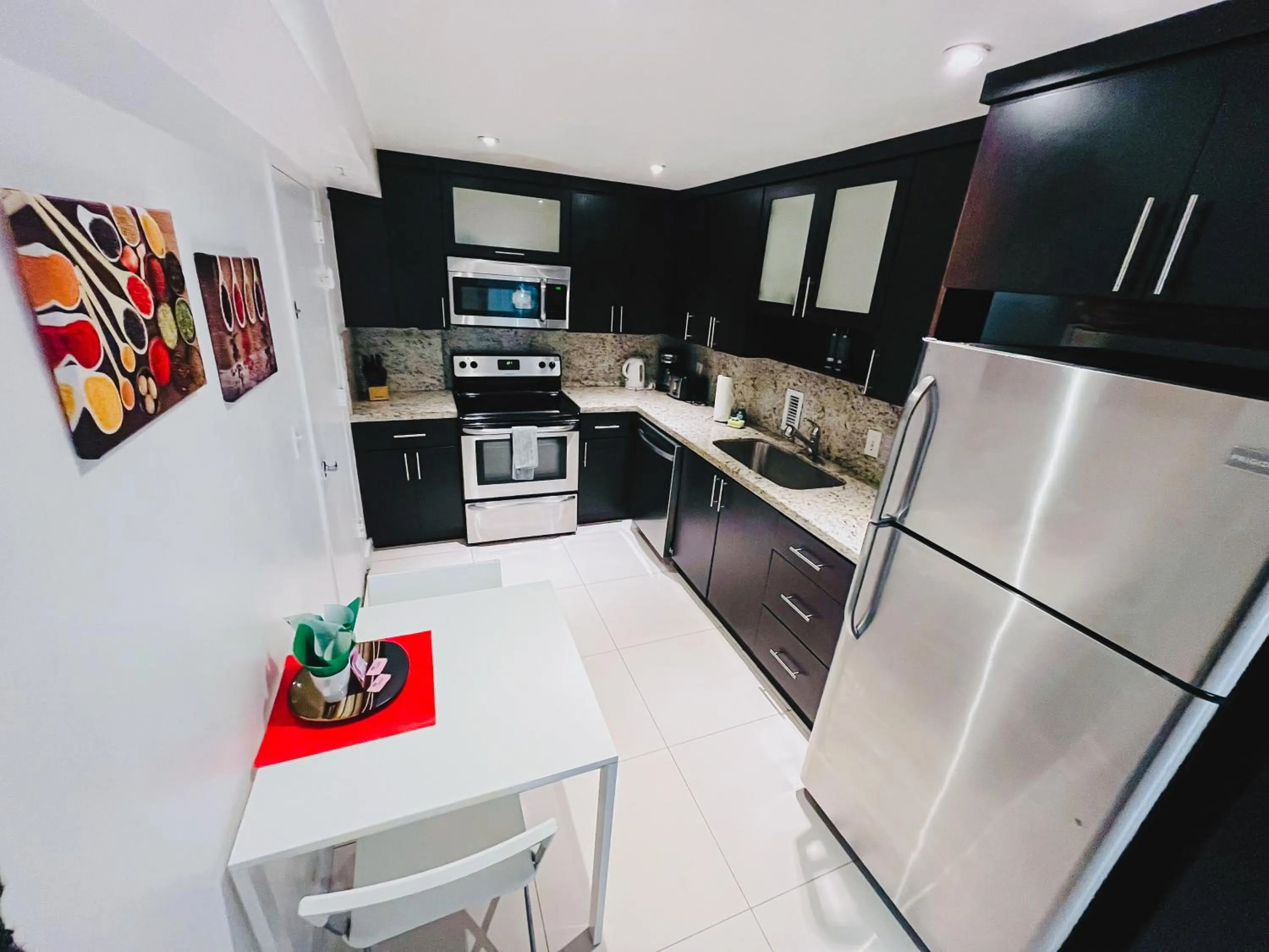 Miami Hallandale Condo, Partial Ocean View Direct Beach and Pool Access Miami Hollywood Beach