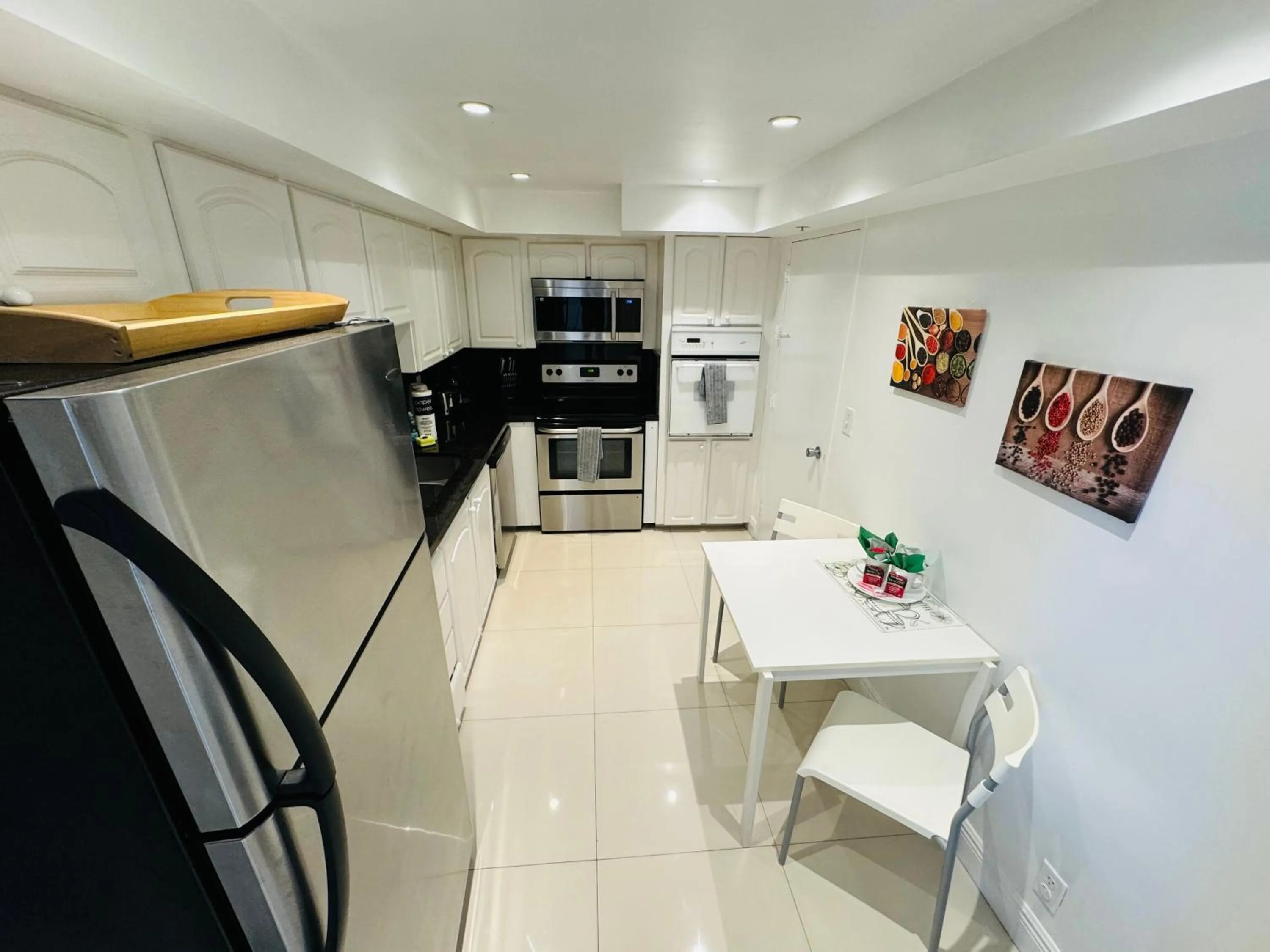 Miami Hallandale Condo, Partial Ocean View Direct Beach and Pool Access Miami Hollywood Beach