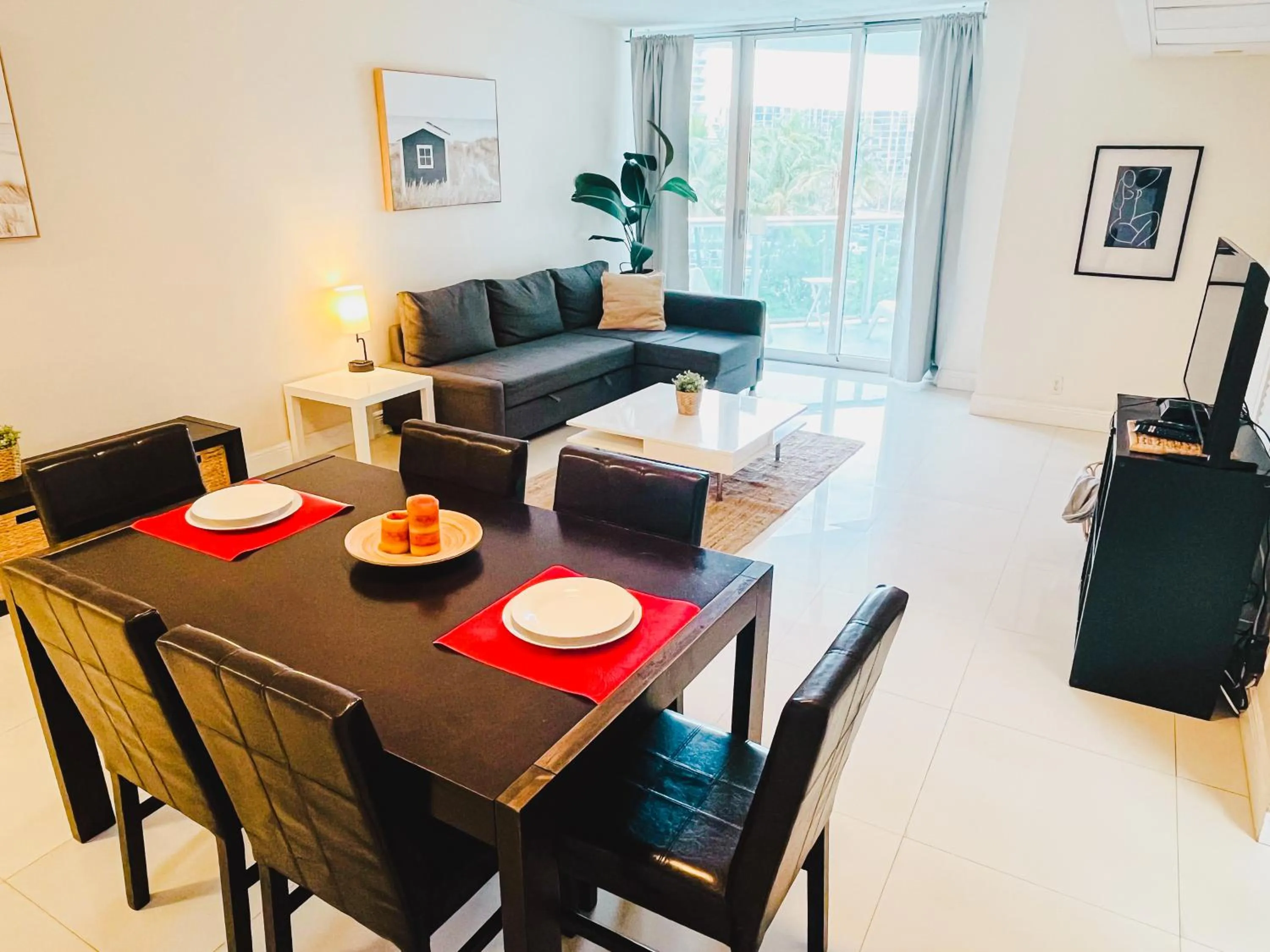 Miami Hallandale Condo, Partial Ocean View Direct Beach and Pool Access Miami Hollywood Beach