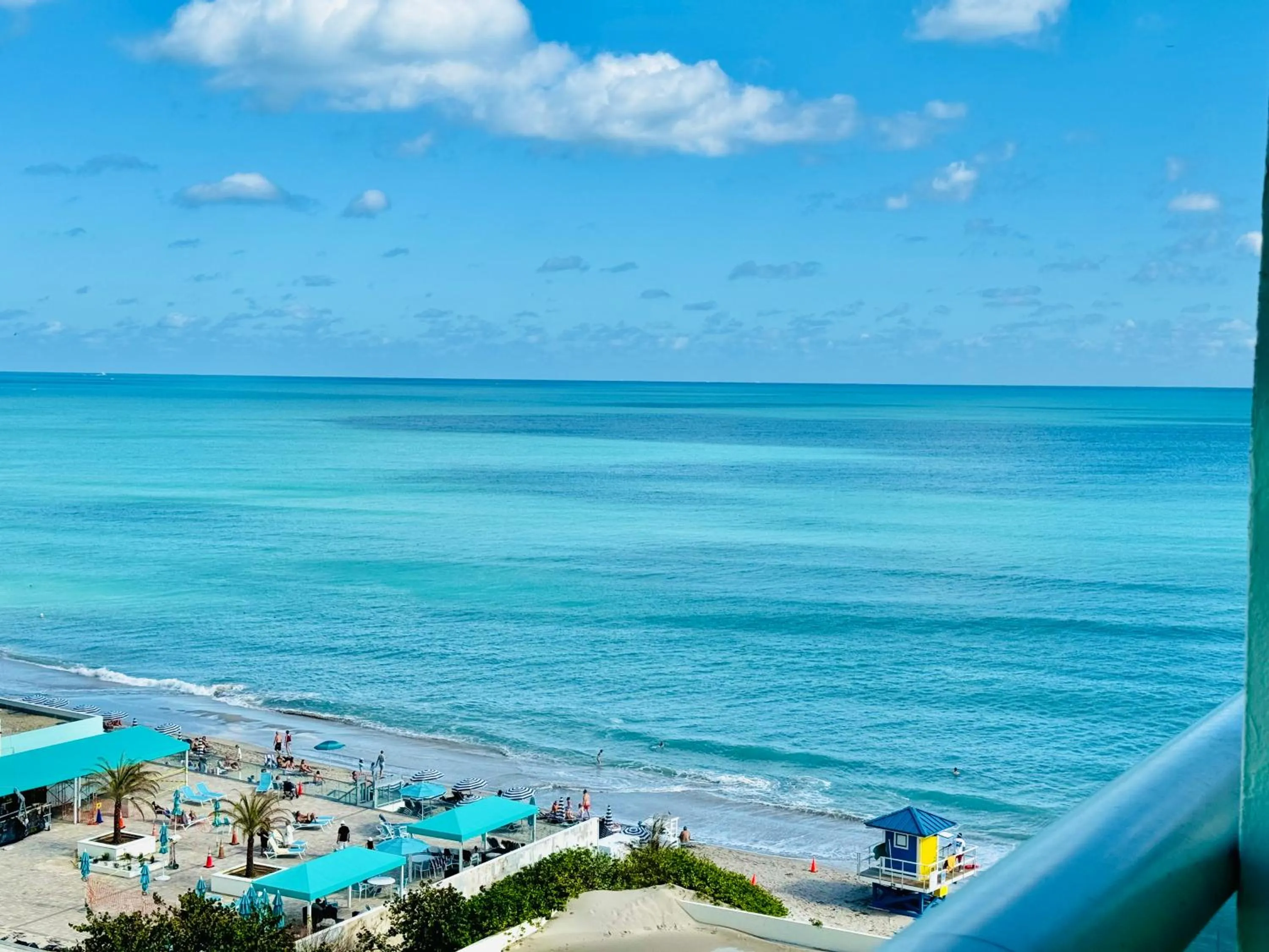 Miami Hallandale Condo, Partial Ocean View Direct Beach and Pool Access Miami Hollywood Beach
