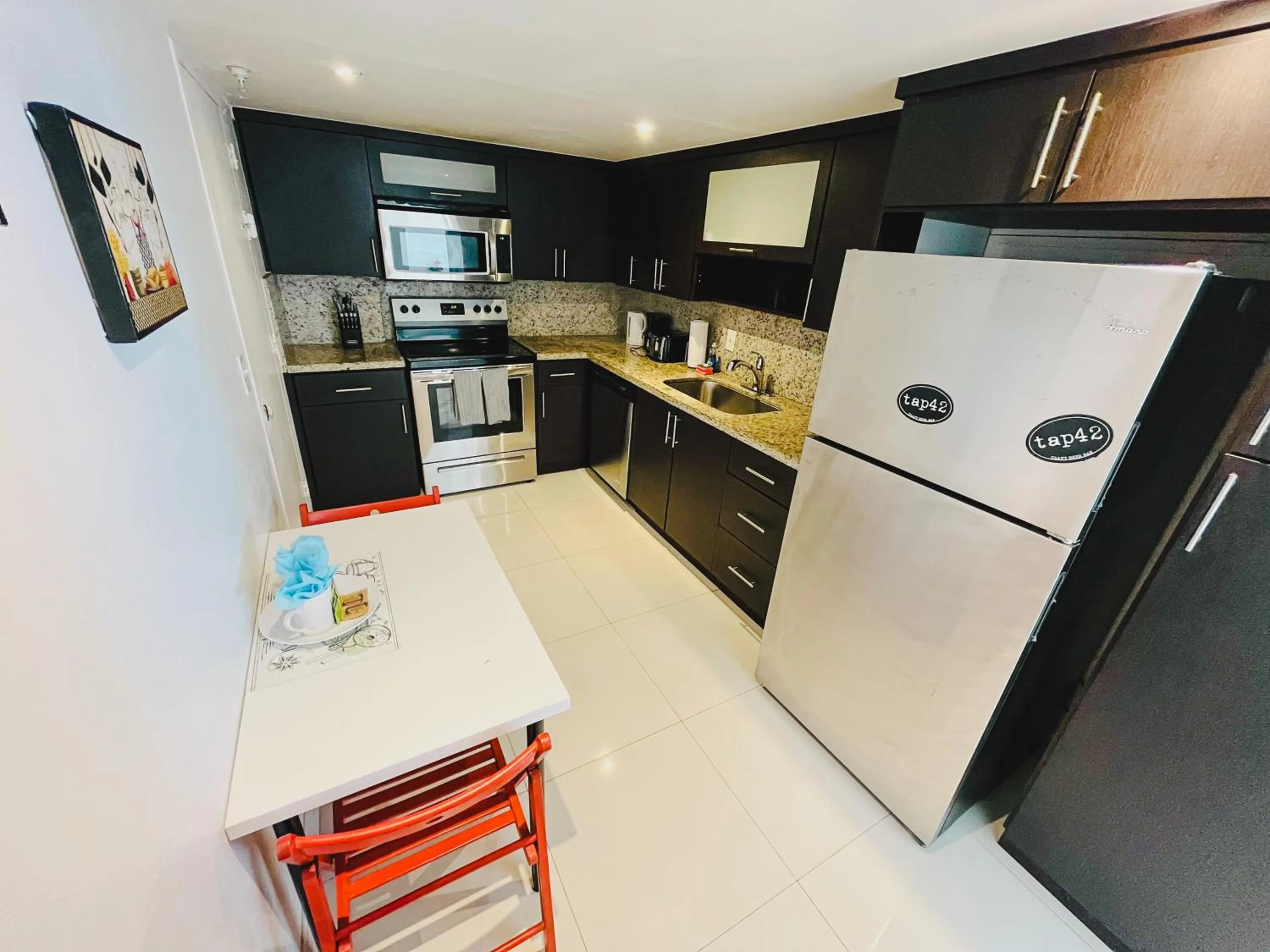 Miami Hallandale Condo, Partial Ocean View Direct Beach and Pool Access Miami Hollywood Beach