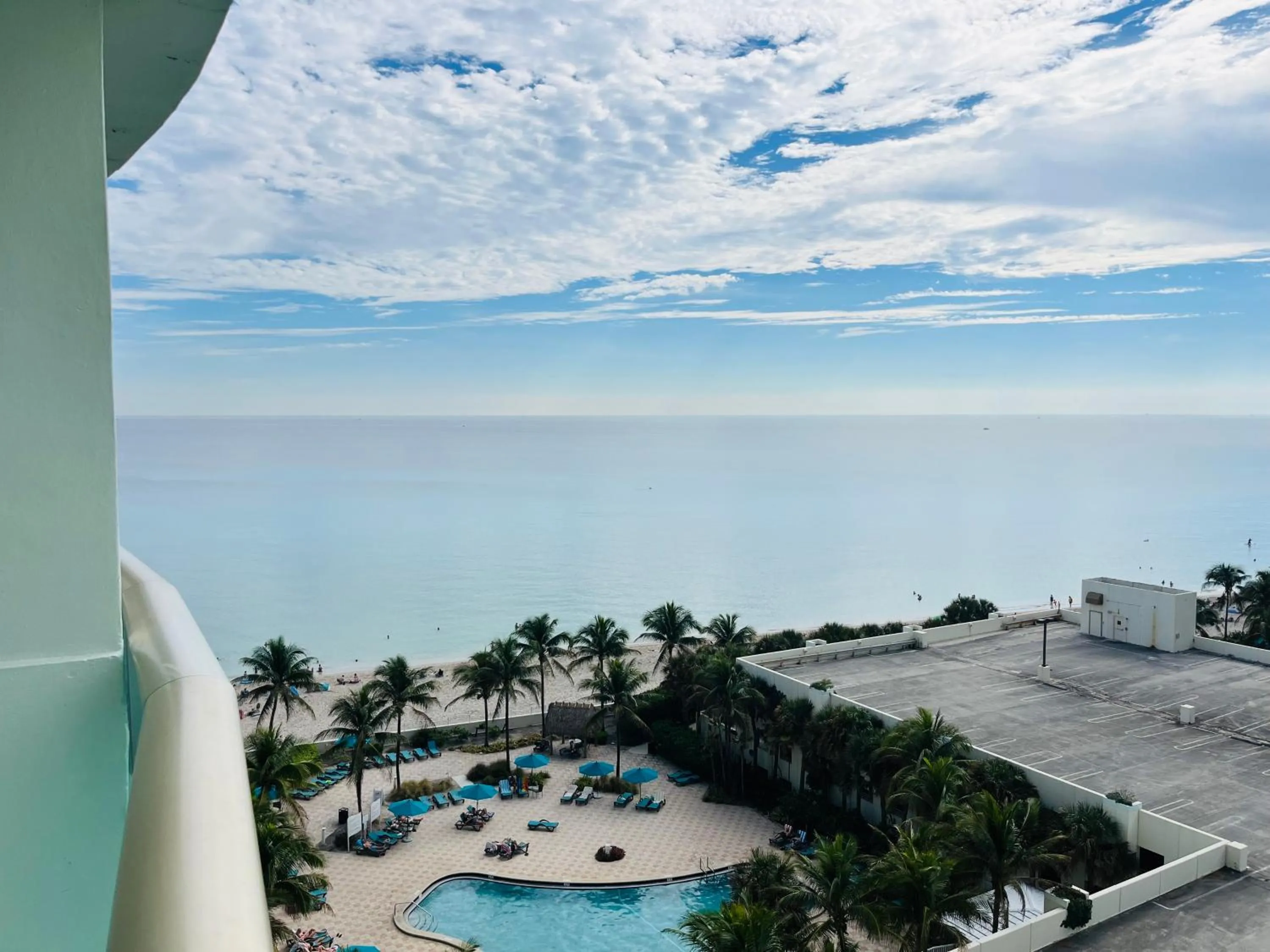 Miami Hallandale Condo, Partial Ocean View Direct Beach and Pool Access Miami Hollywood Beach