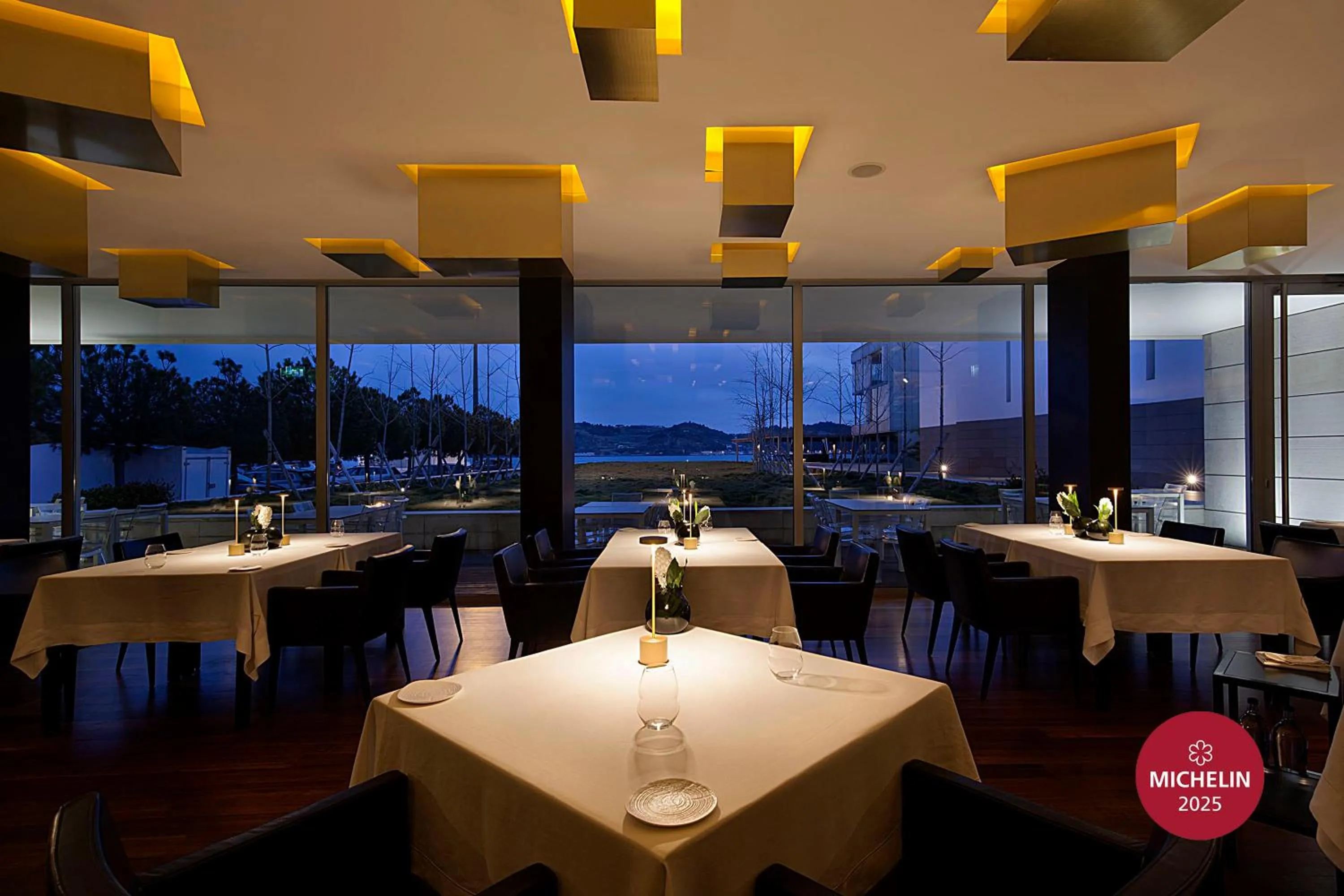 Restaurant/places to eat in Altis Belem Hotel & Spa, a Member of Design Hotels