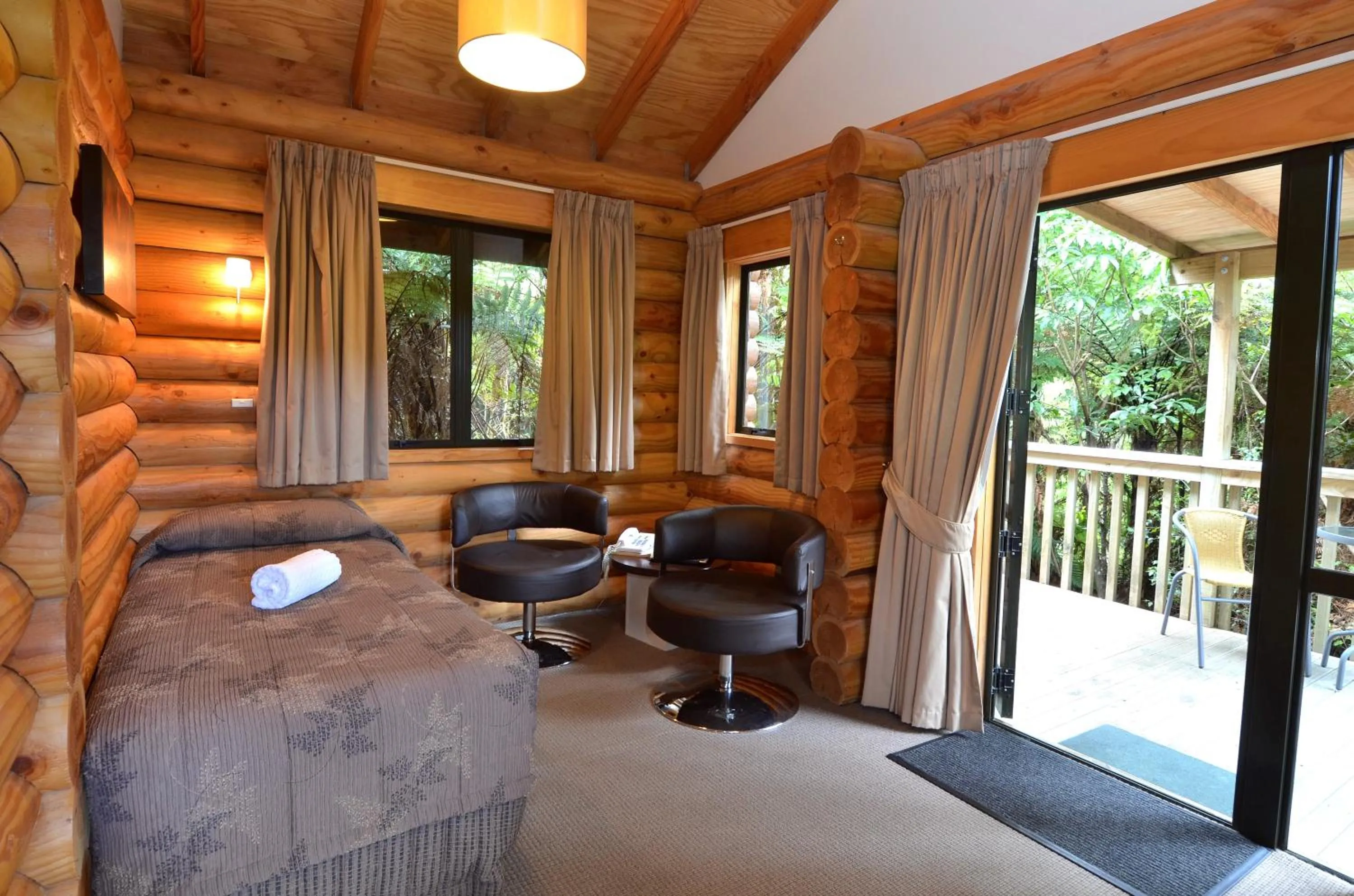 Seating area in Rainforest Retreat