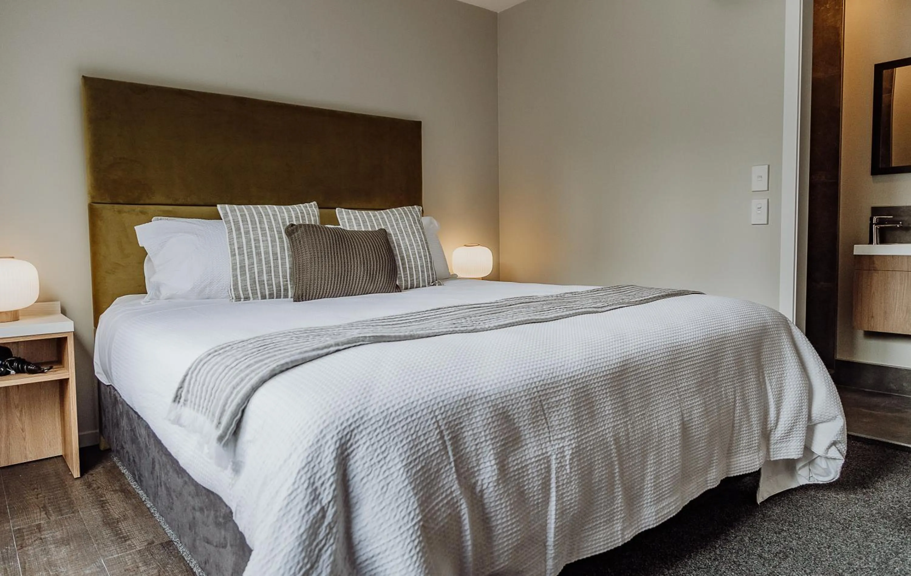 Bed in Rainforest Retreat