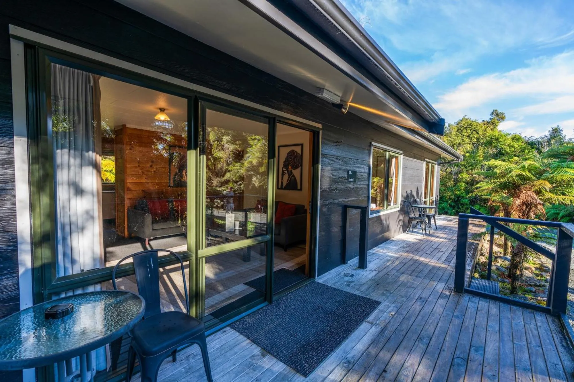 Patio in Rainforest Retreat