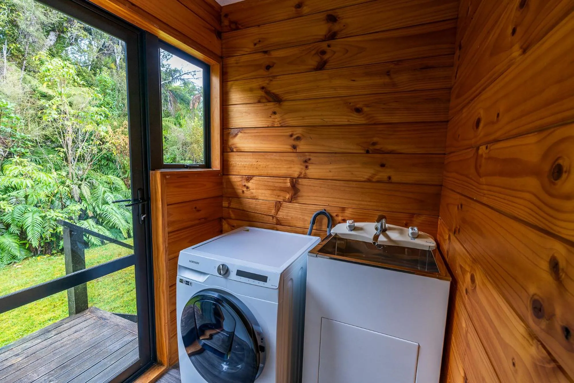 laundry in Rainforest Retreat