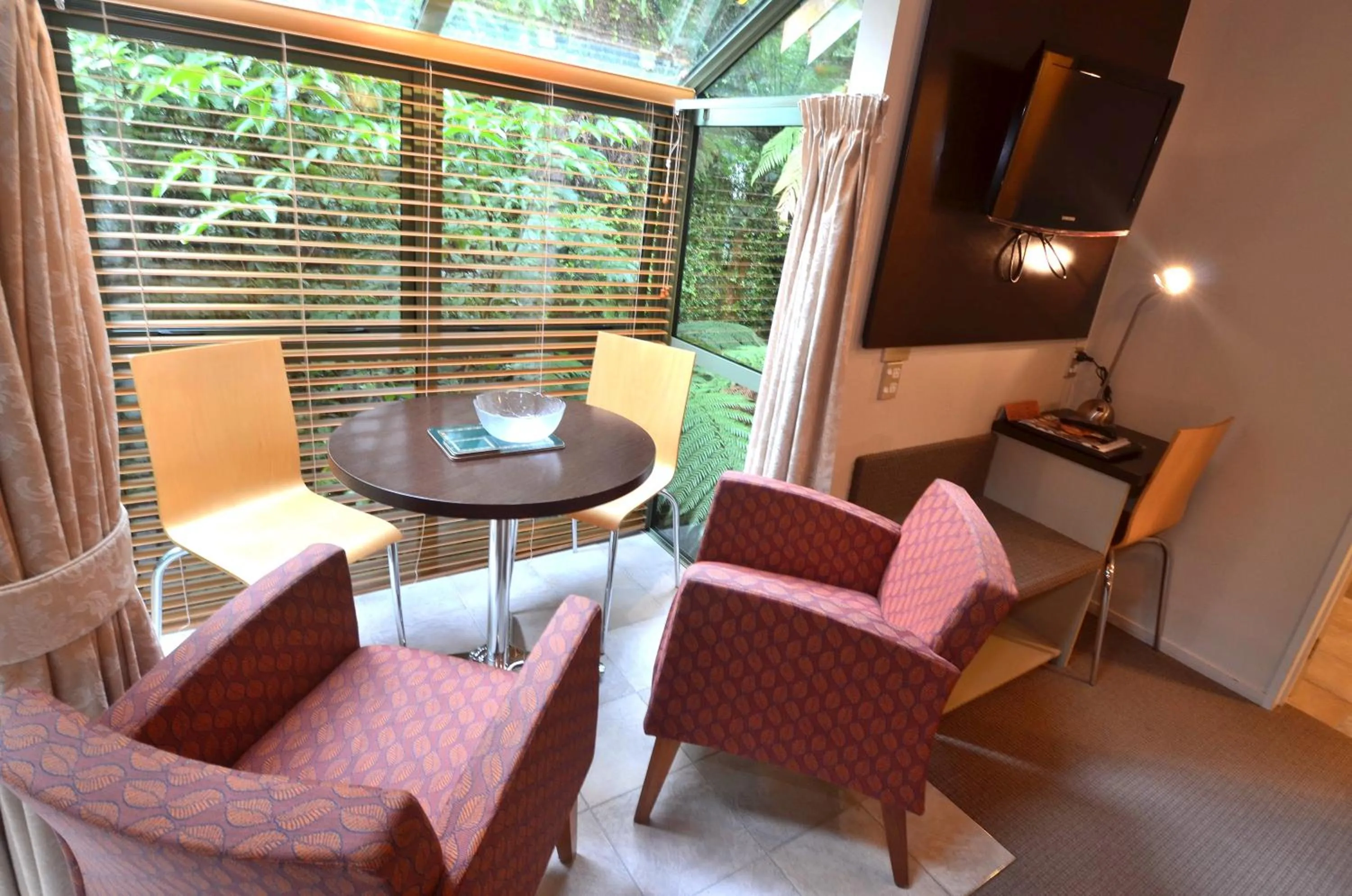 Seating area in Rainforest Retreat