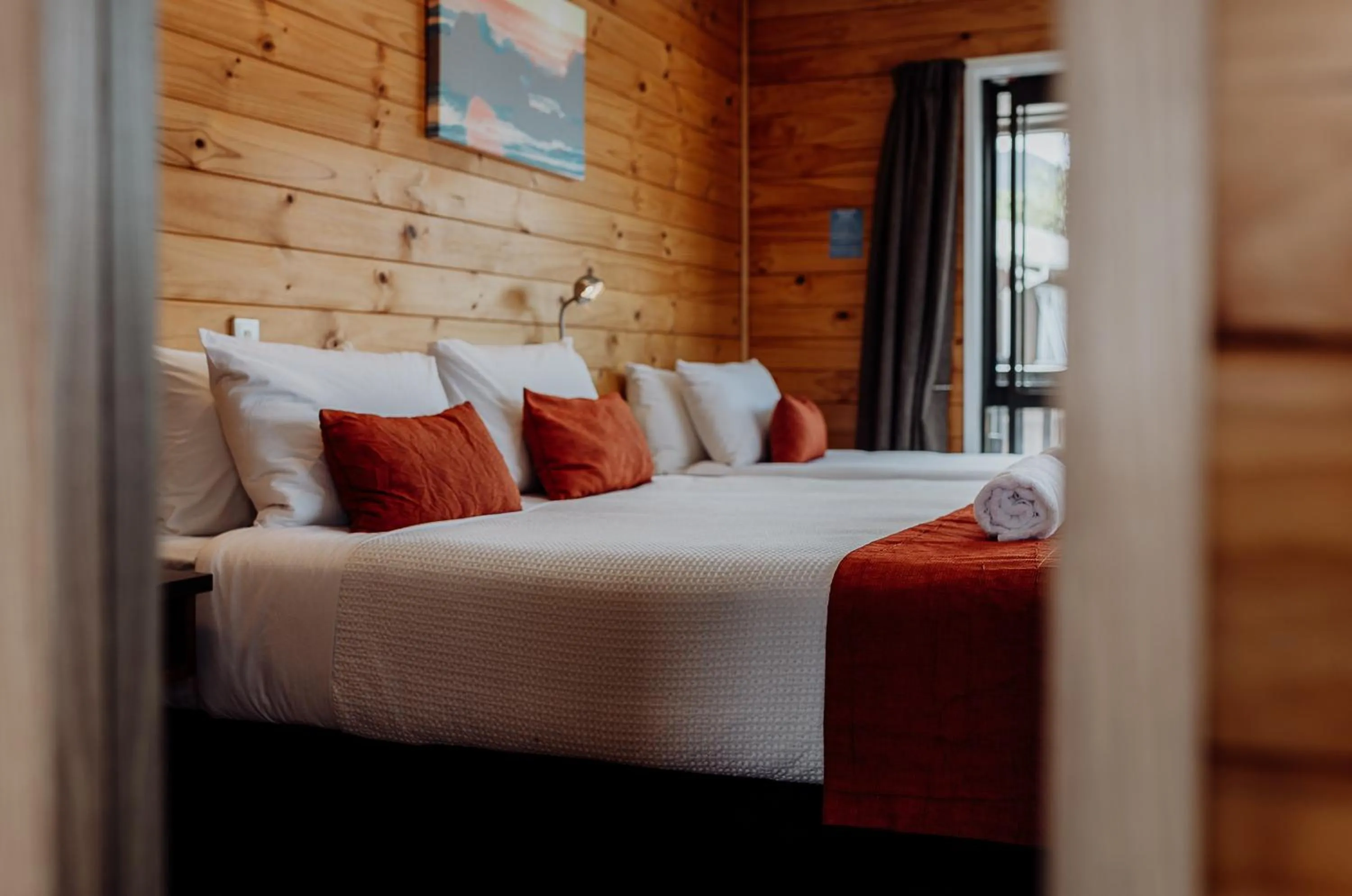 Bed in Rainforest Retreat