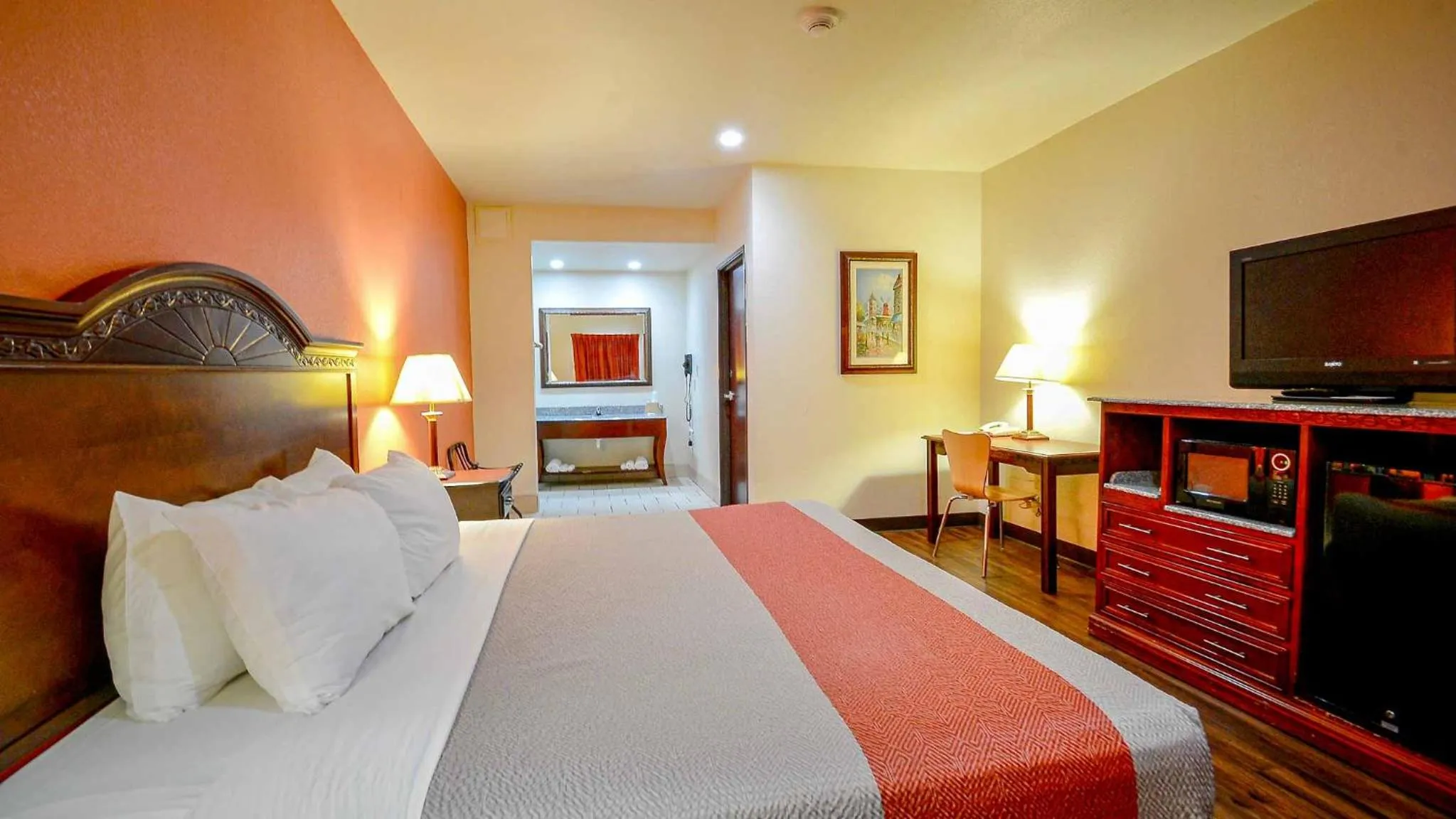 Photo of the whole room, Bed in Motel 6-Atoka, OK