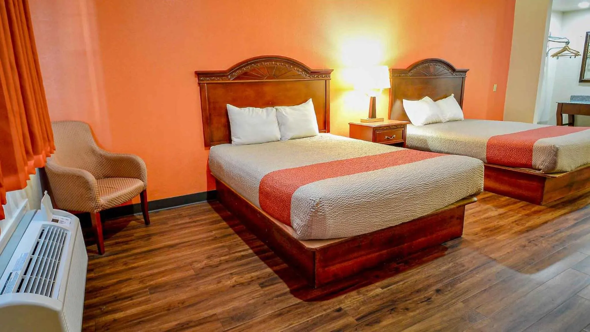 Photo of the whole room, Bed in Motel 6-Atoka, OK