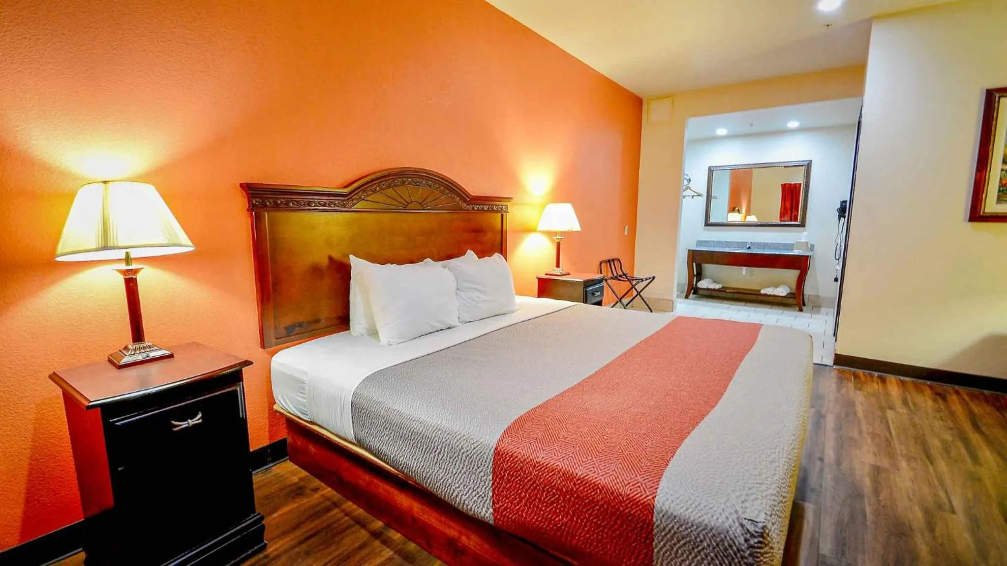 Photo of the whole room, Bed in Motel 6-Atoka, OK