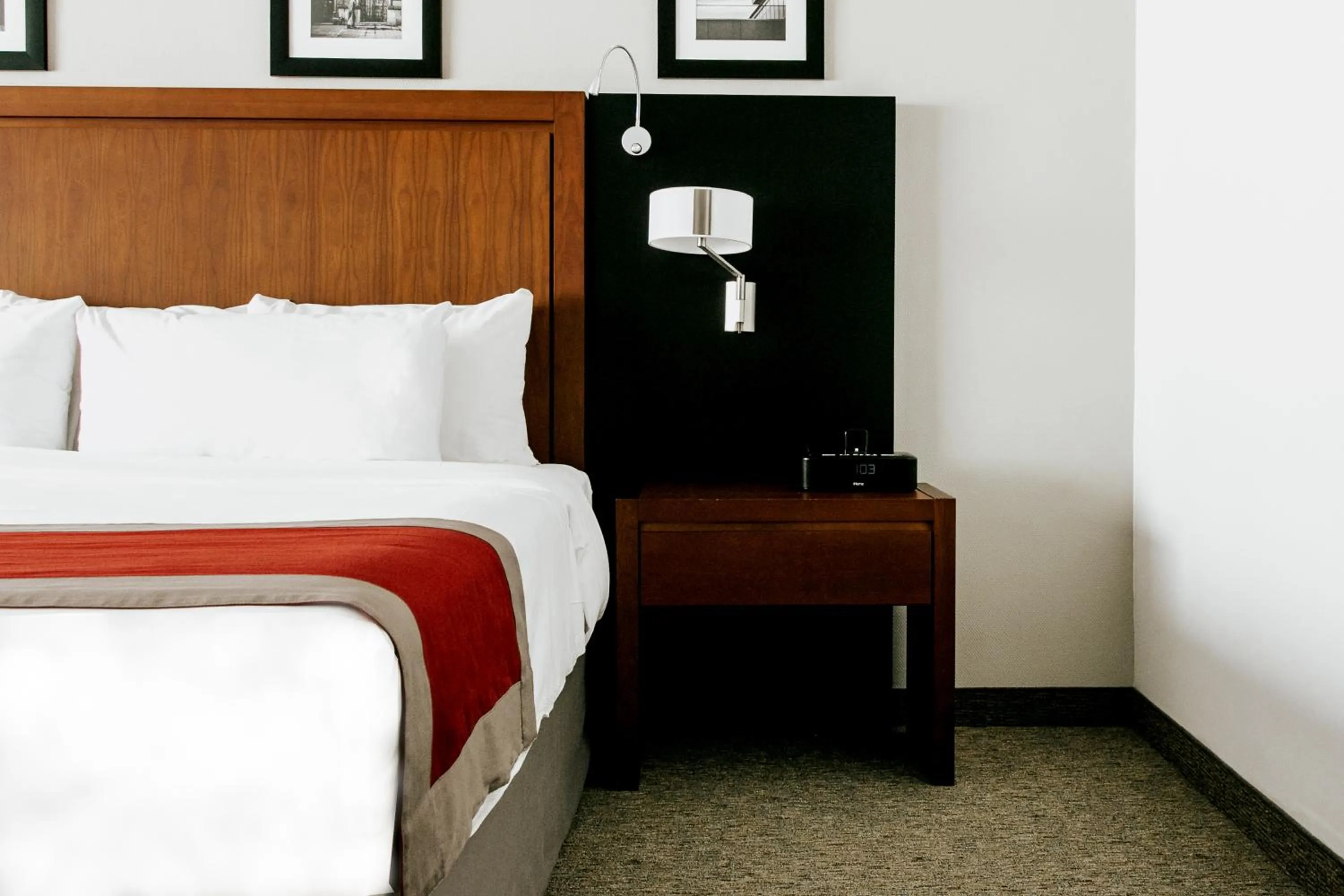 Bed in Radisson Poliforum Plaza Hotel Leon