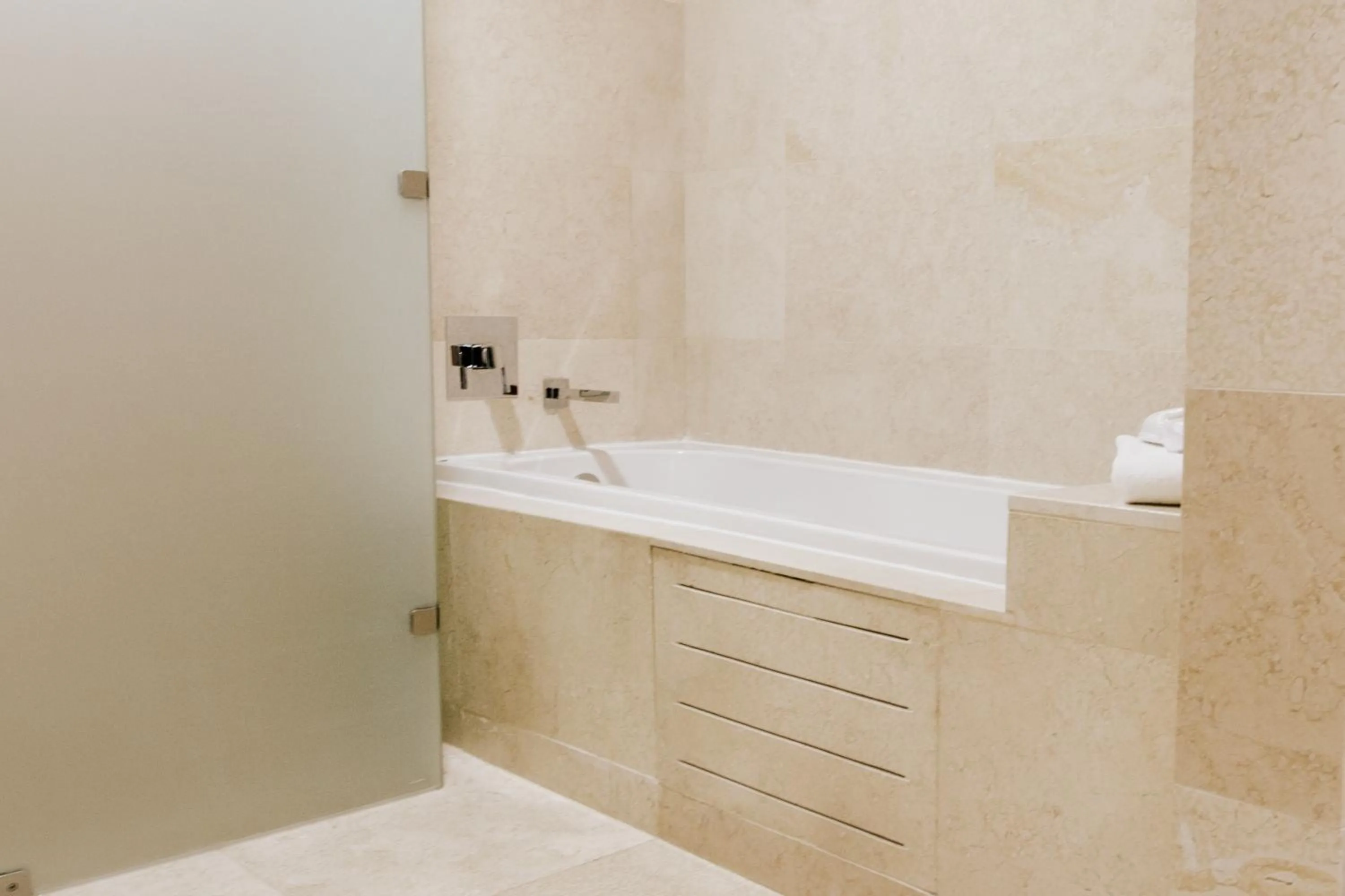 Bathroom in Radisson Poliforum Plaza Hotel Leon