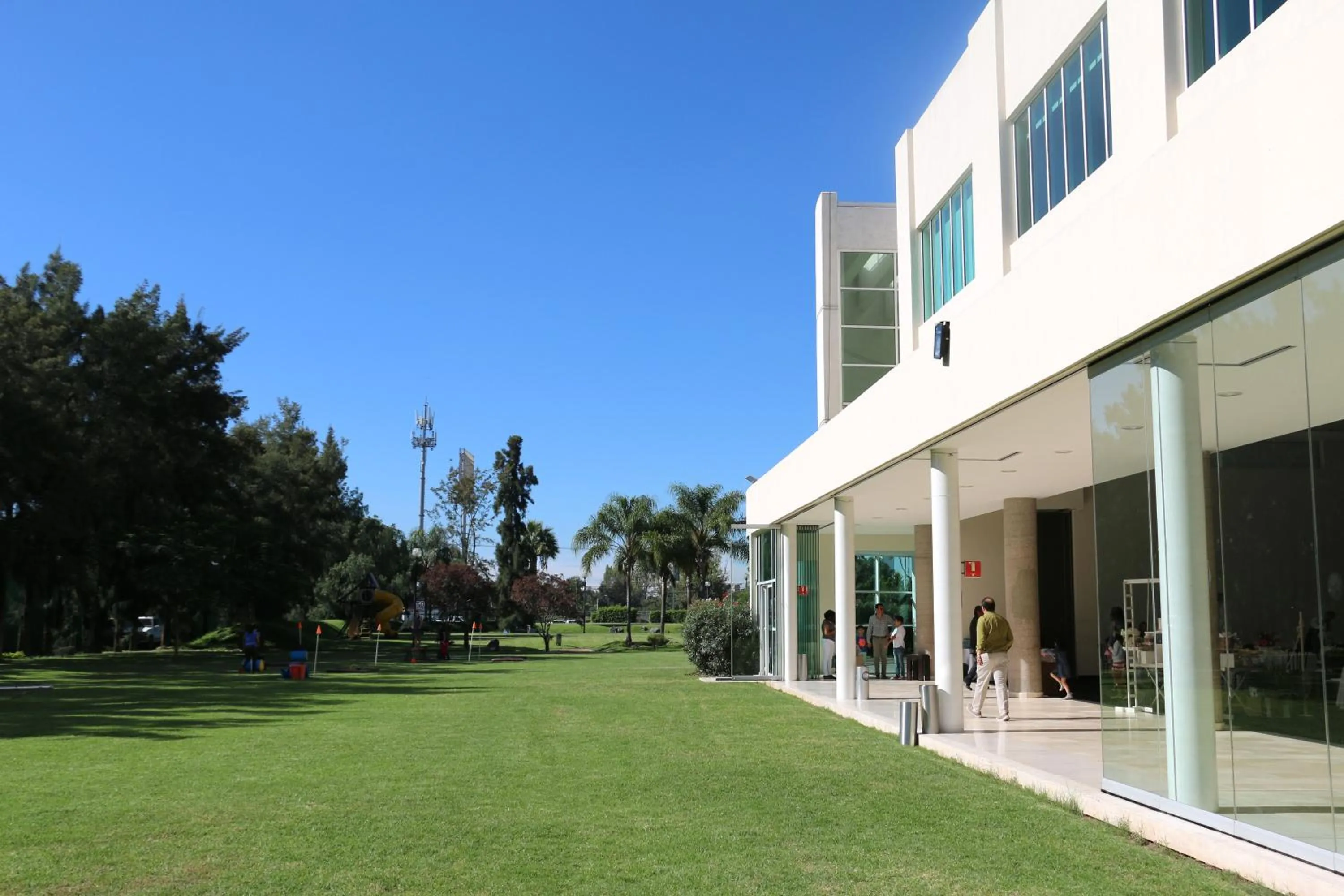 Garden in Radisson Poliforum Plaza Hotel Leon