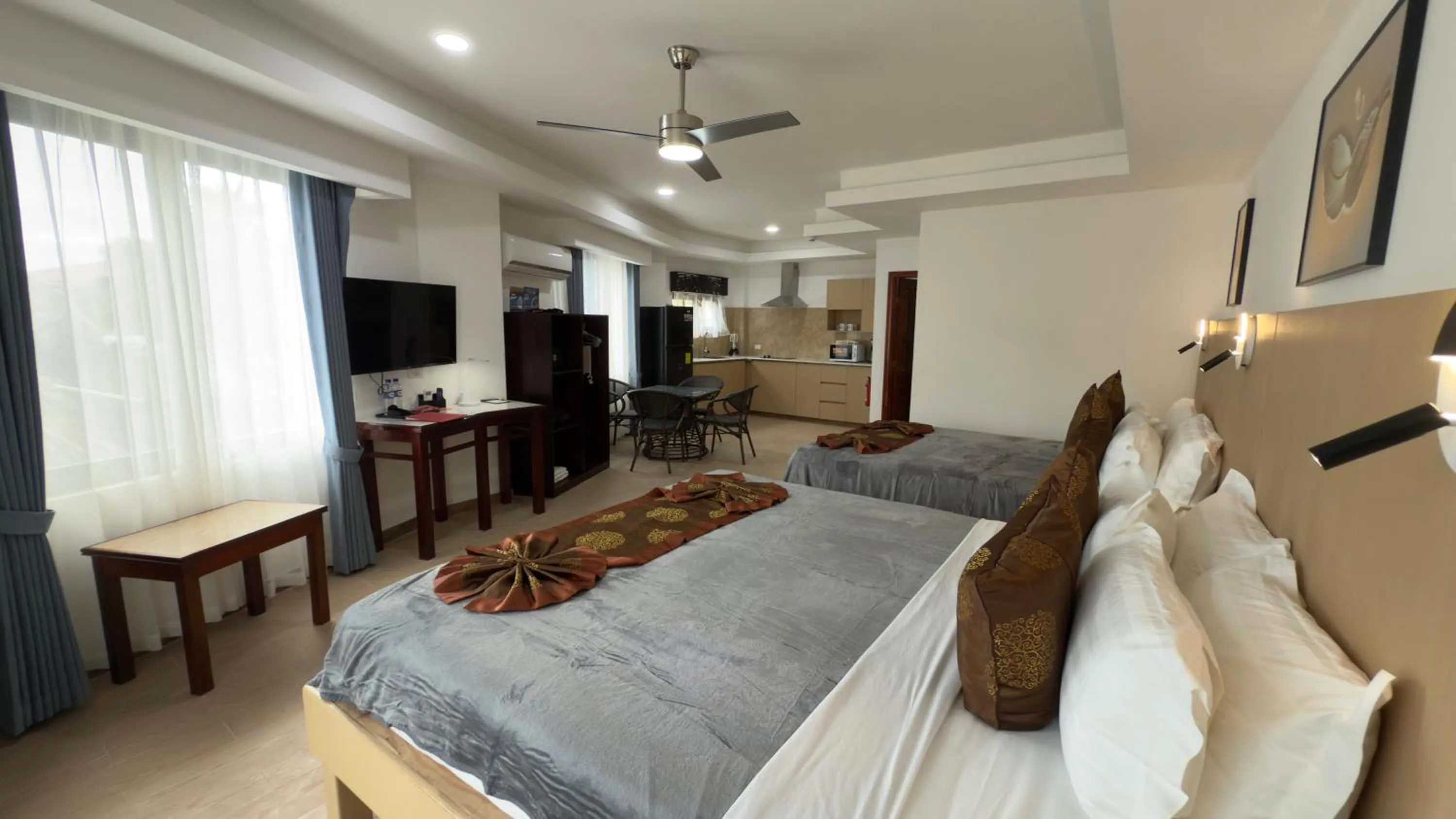 Bed in Captain Morgan's Retreat