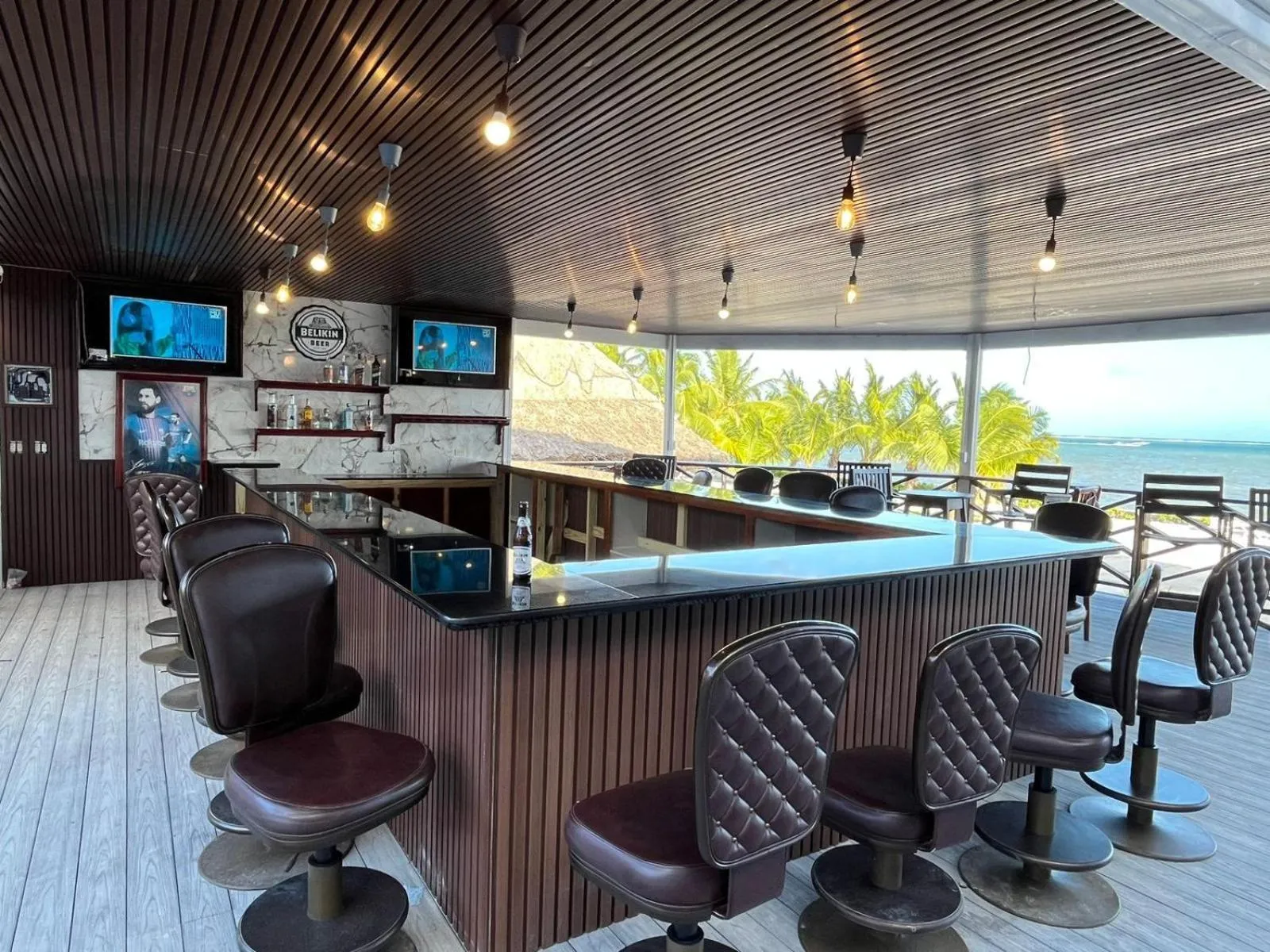 Captain Morgan's Retreat