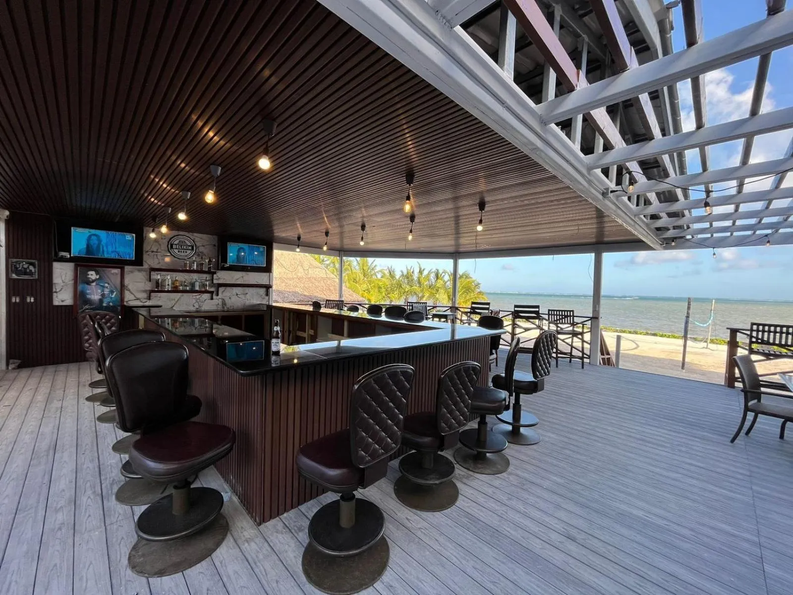 Captain Morgan's Retreat