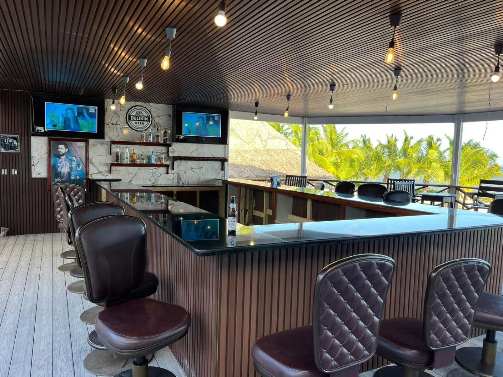 Captain Morgan's Retreat