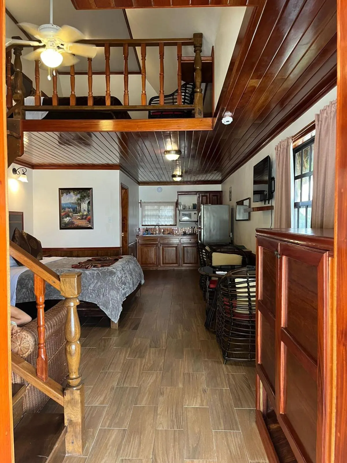 Property building, Bed in Captain Morgan's Retreat