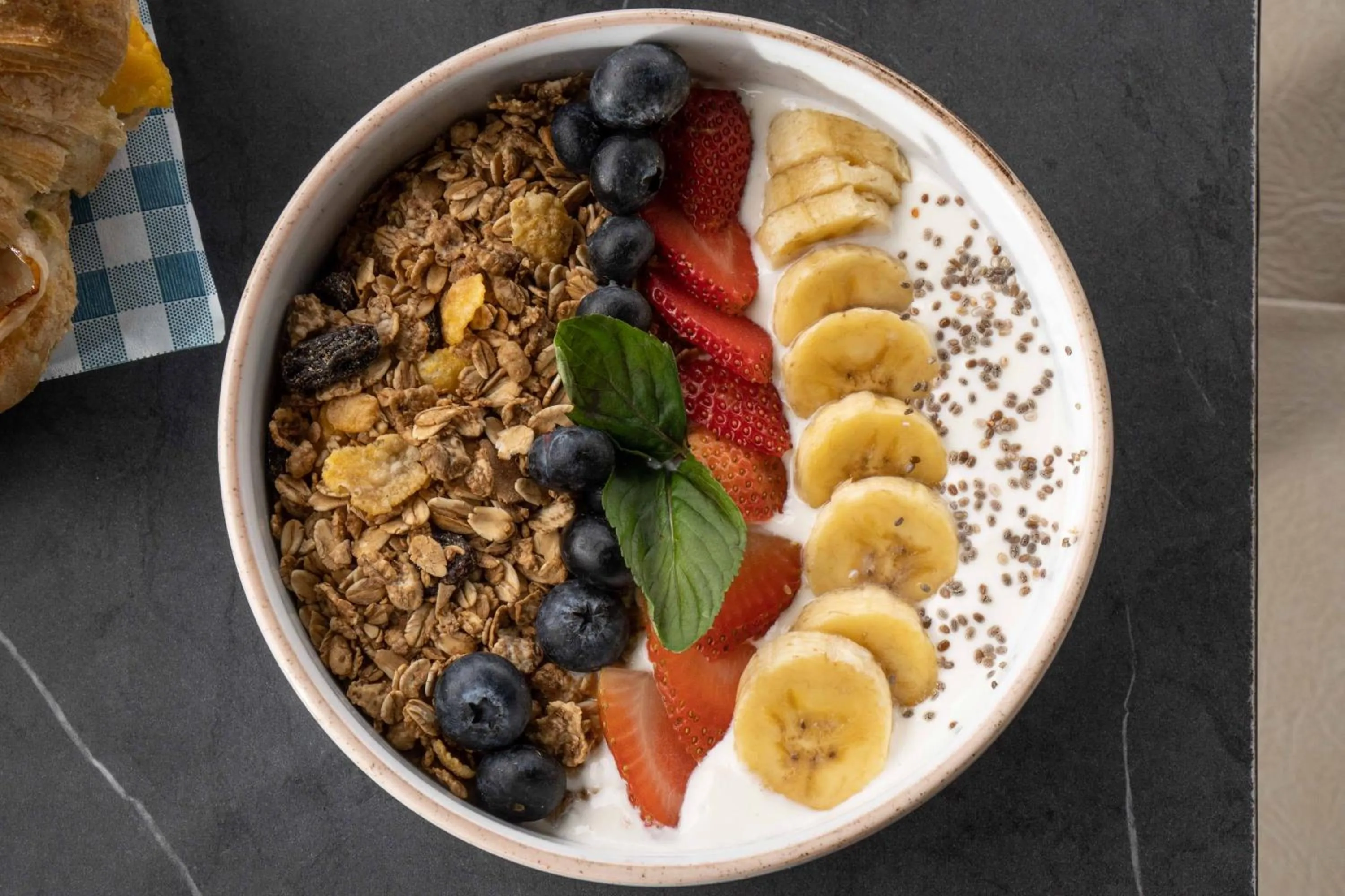 Breakfast in Hotel Plaza del Lili