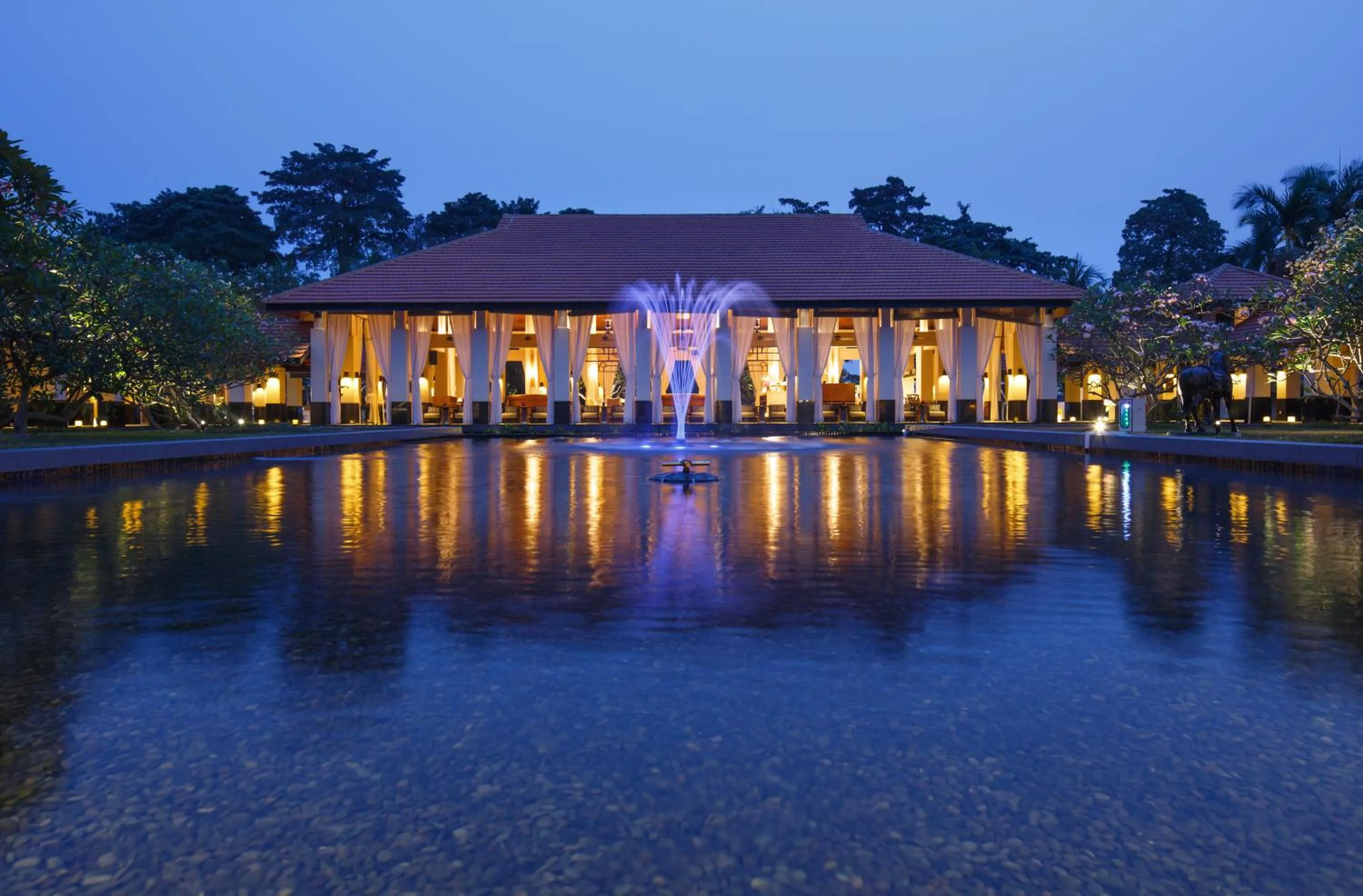 Facade/entrance in Sofitel Singapore Sentosa
