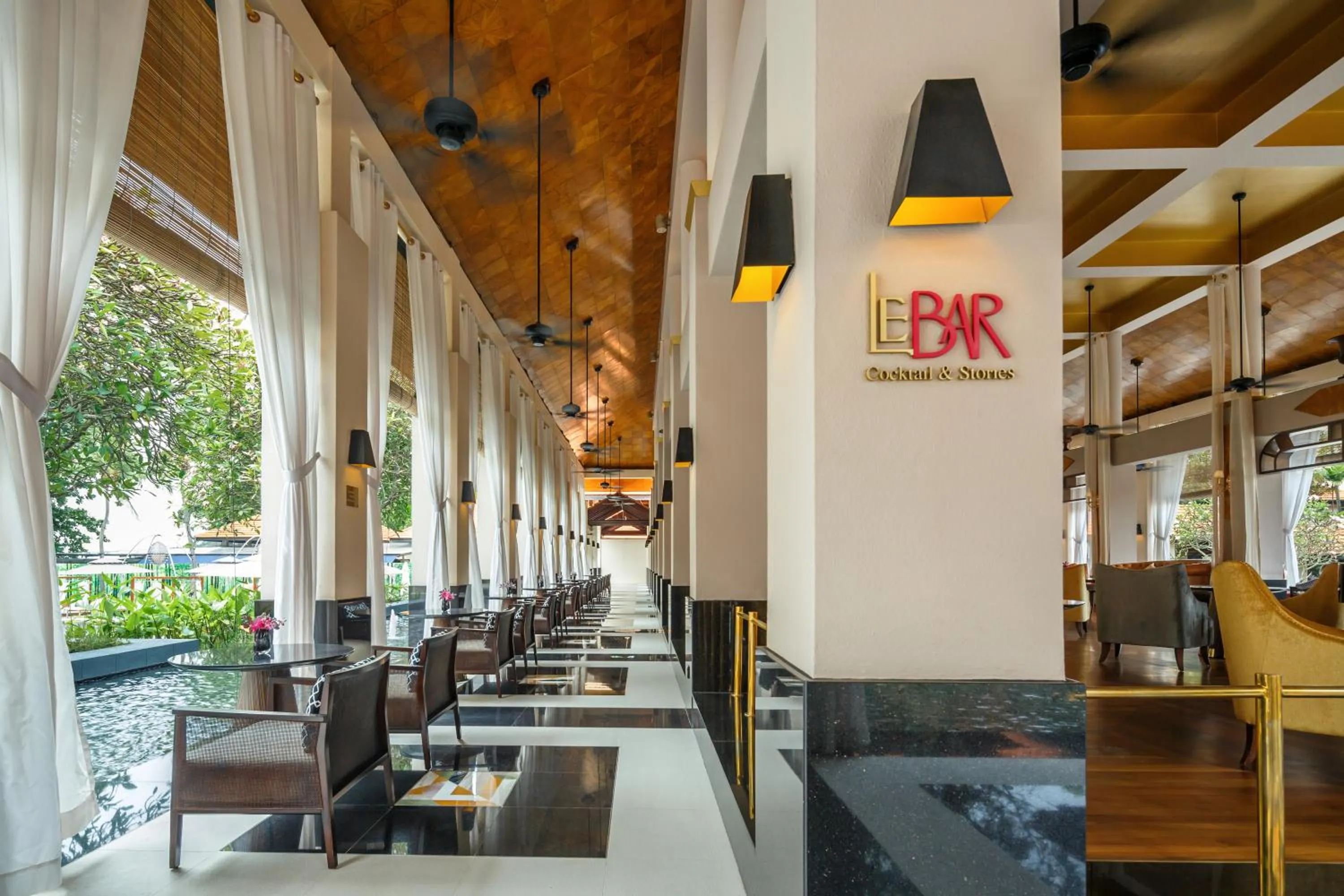 Restaurant/places to eat in Sofitel Singapore Sentosa