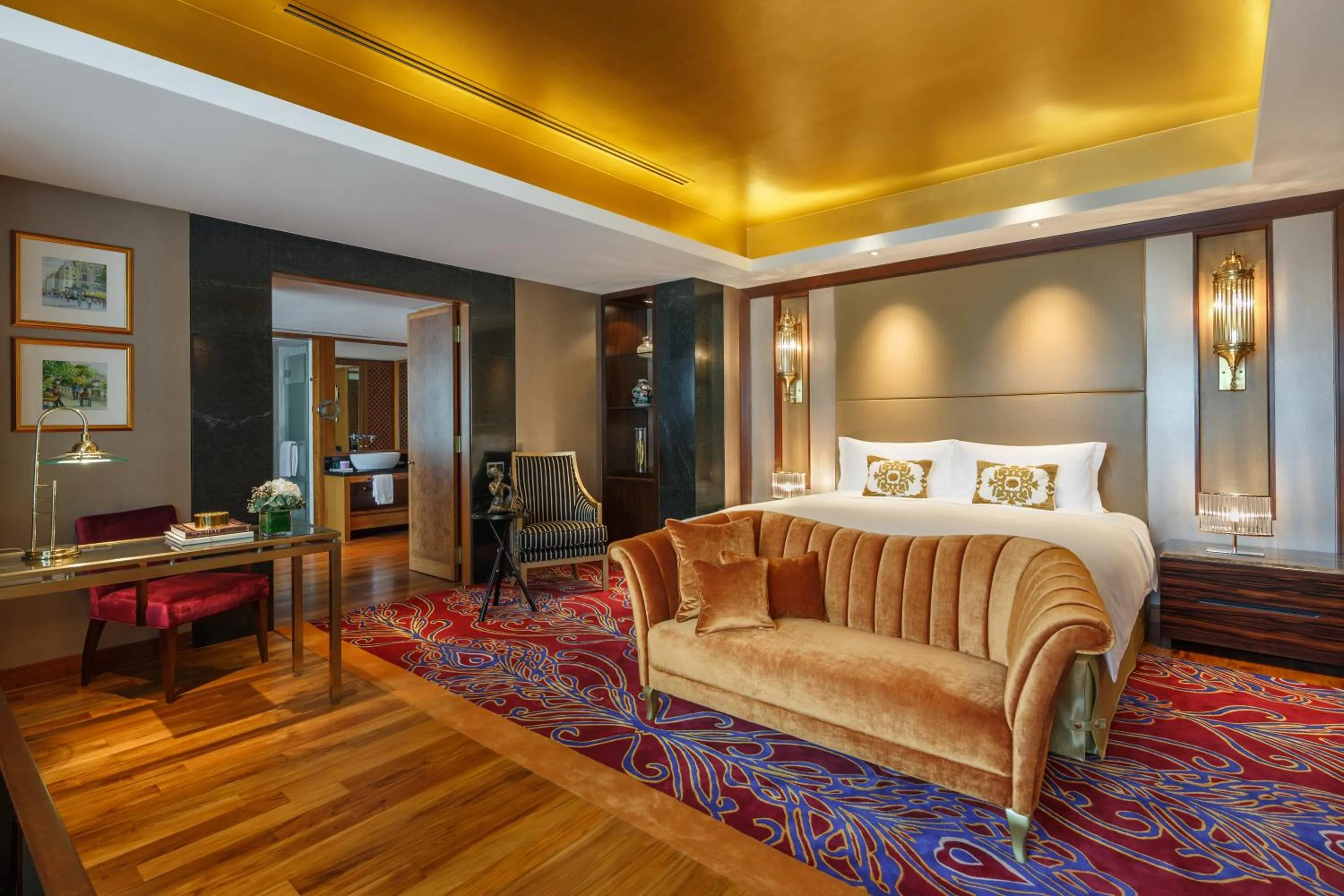 Photo of the whole room, Bed in Sofitel Singapore Sentosa