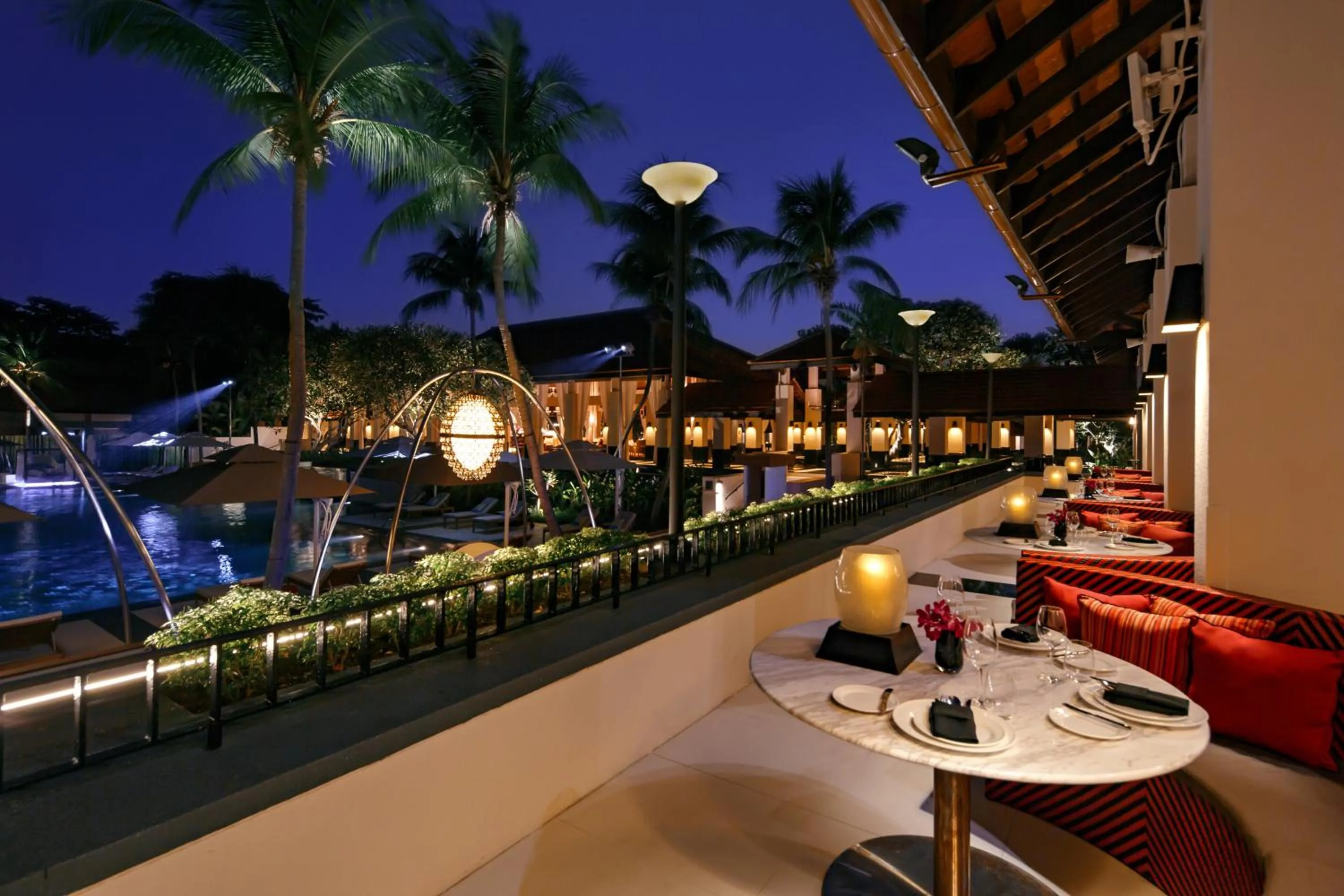 Lounge or bar in Sofitel Singapore Sentosa