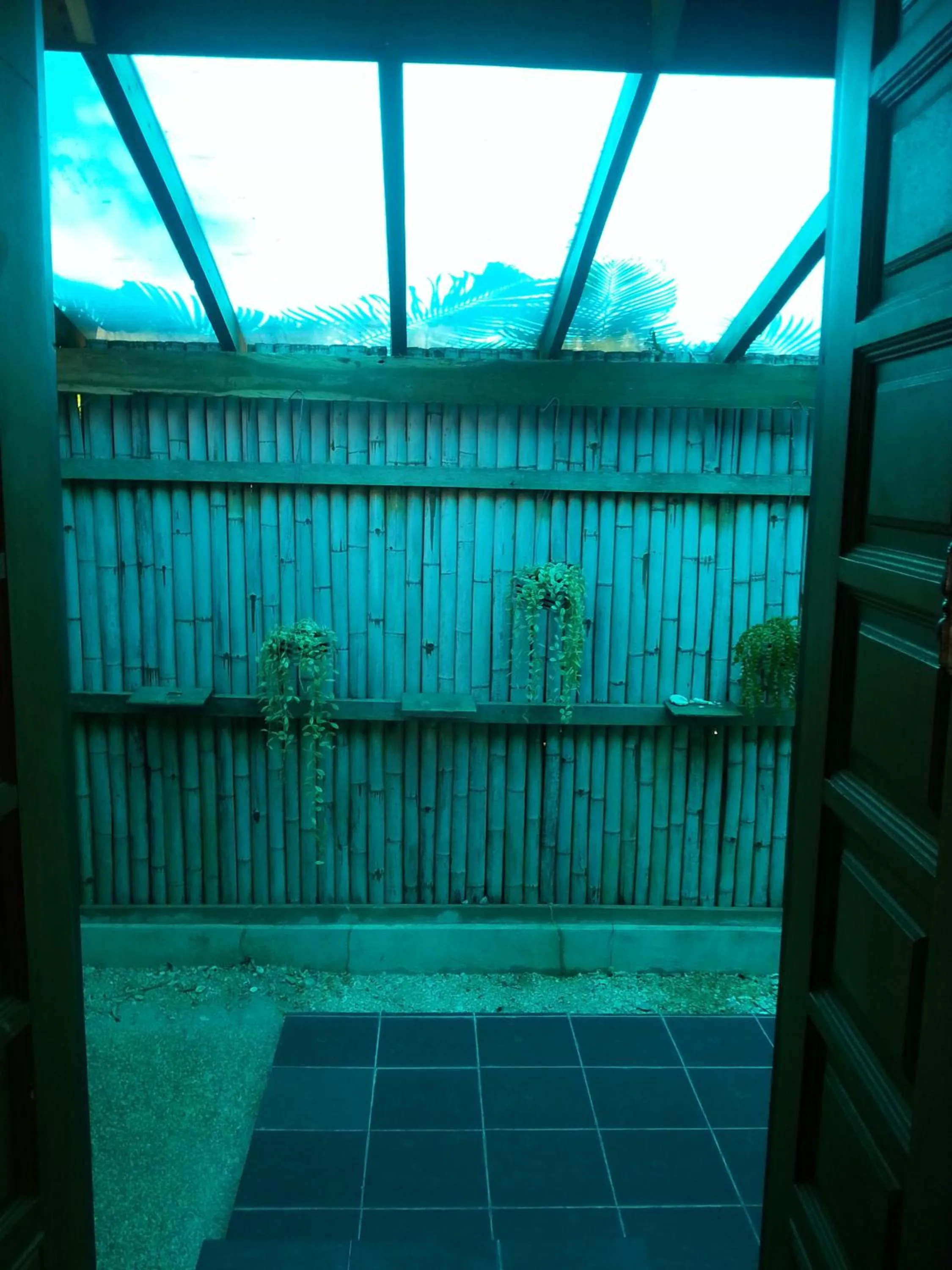 Photo of the whole room in New Ozone Resort & Spa