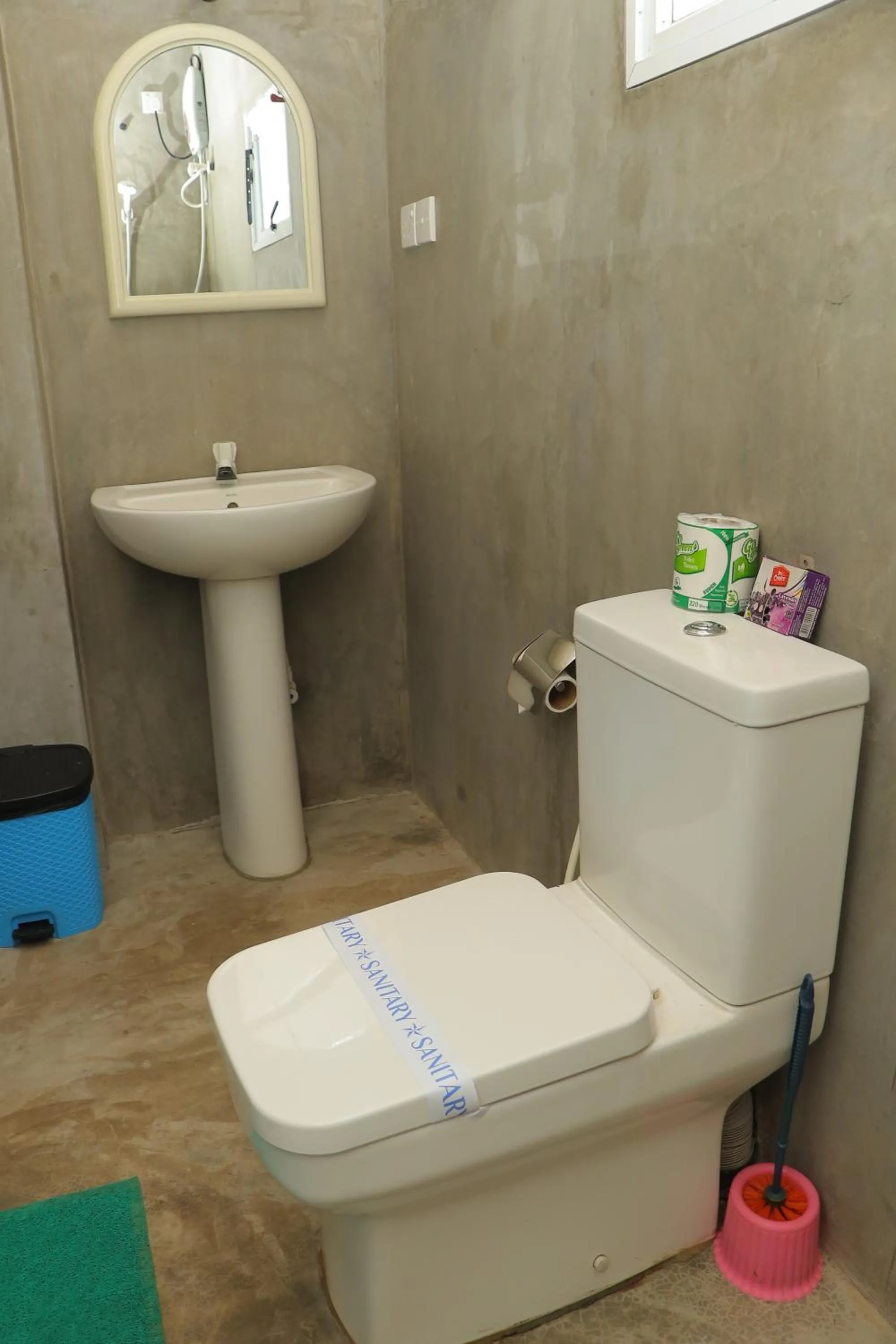 Toilet in Negombo The Nature Villa and Cabanas