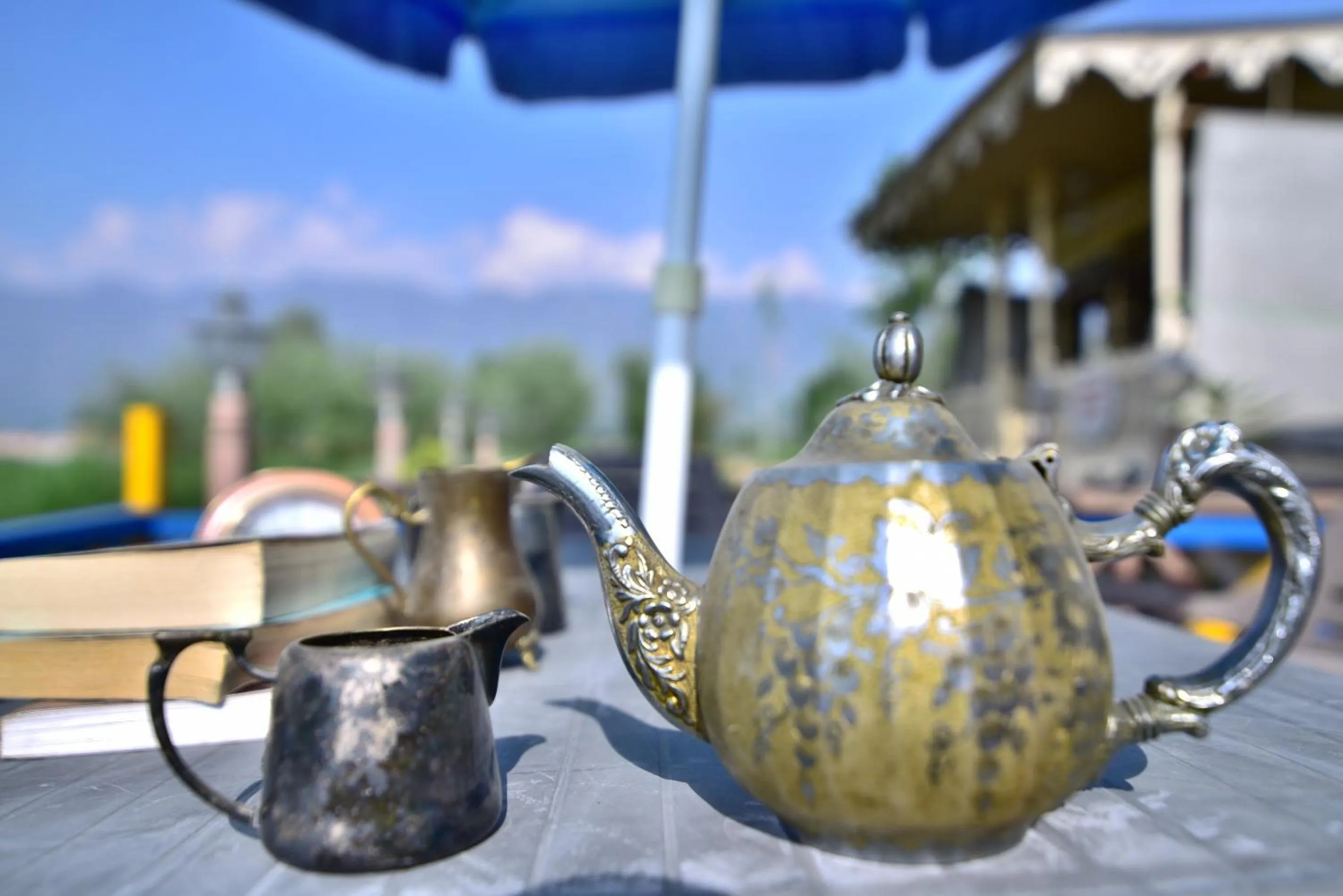 Continental breakfast in Golden Hopes Group of Houseboats