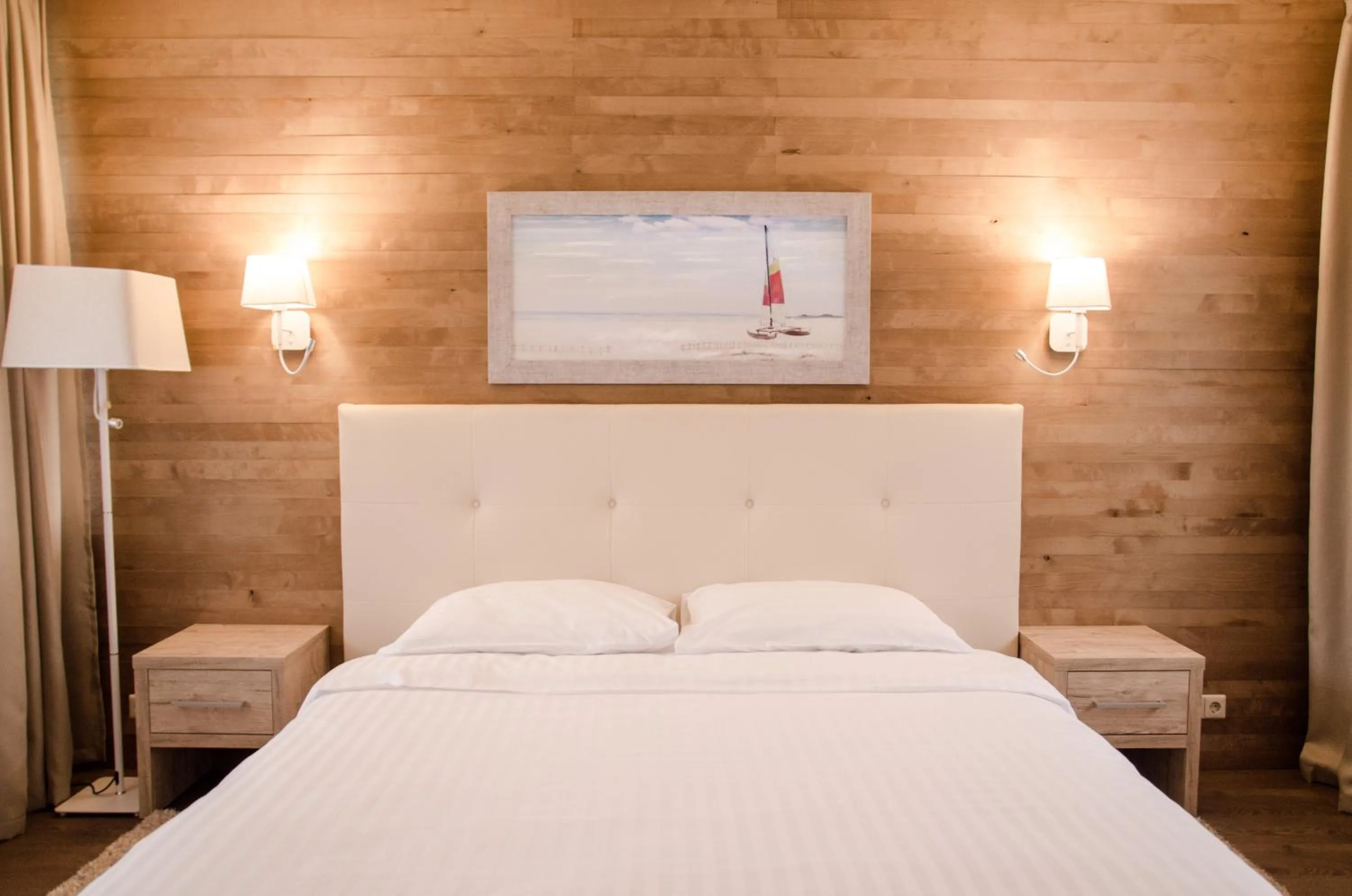 Photo of the whole room, Bed in Pine Resort