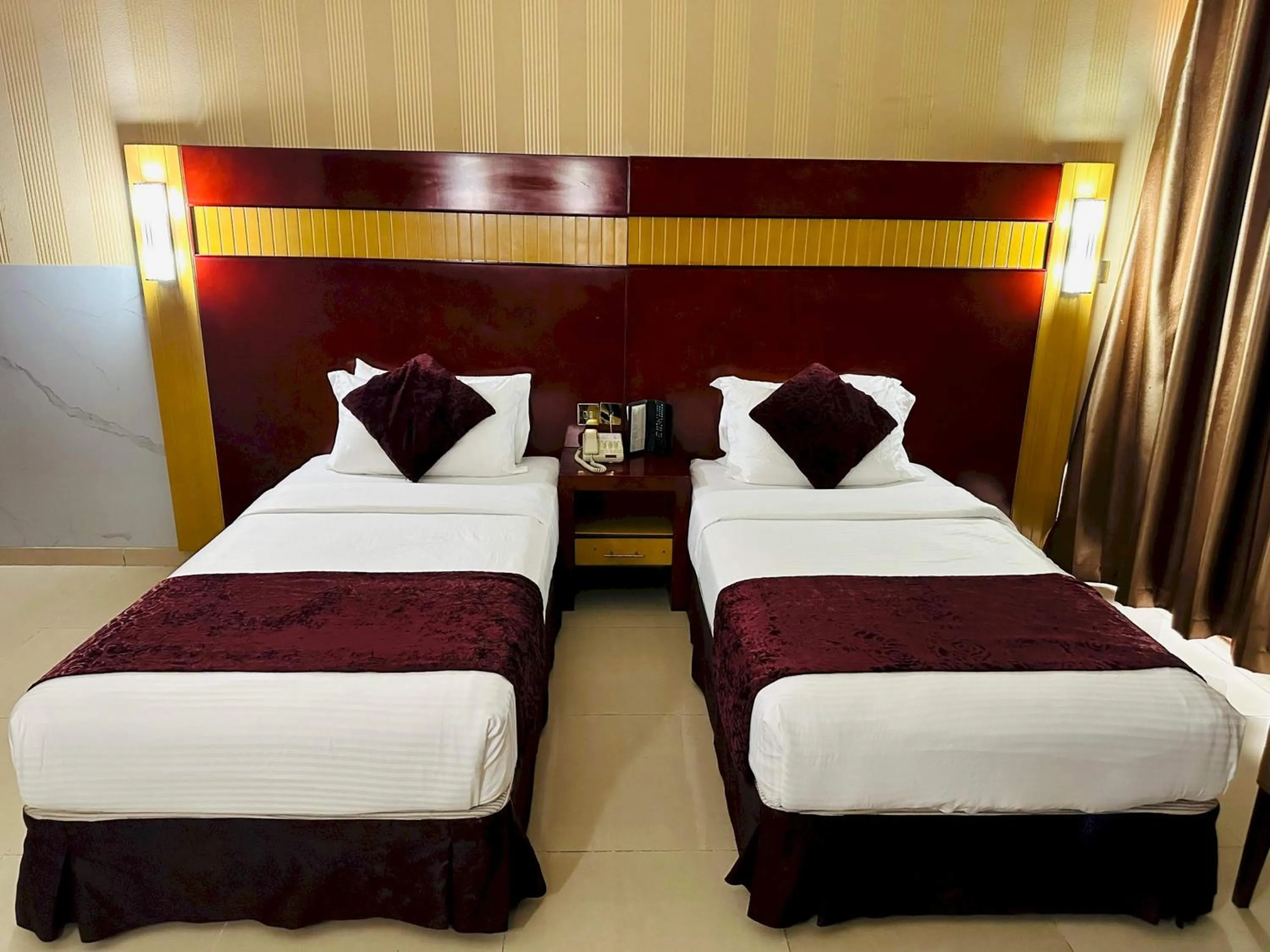 Photo of the whole room, Bed in Phoenix Hotel Dubai