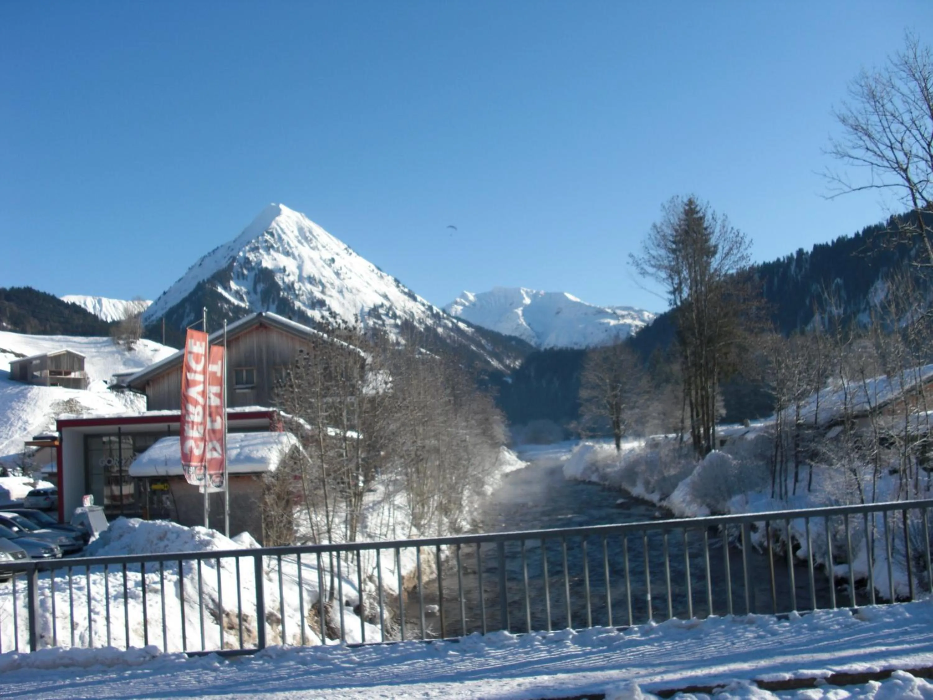Das Schiff in den Bergen