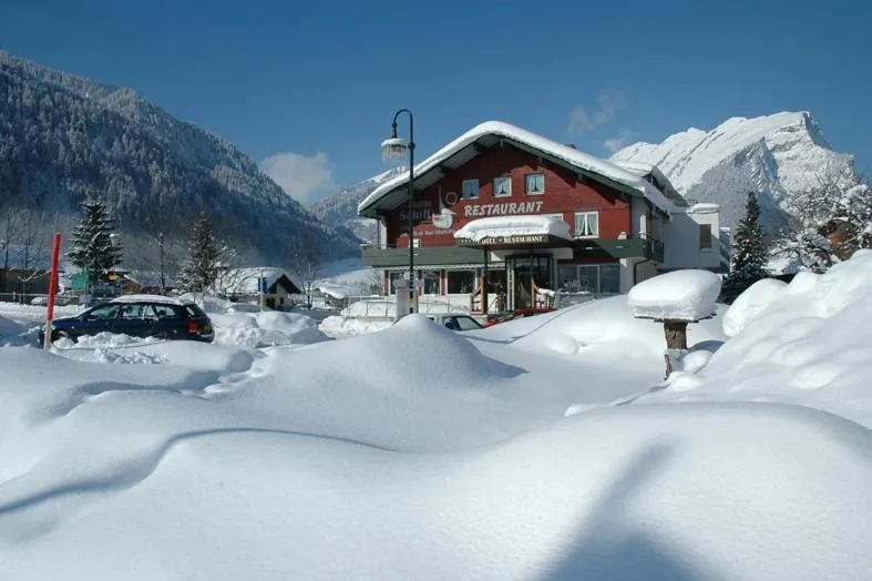 Winter in Das Schiff in den Bergen