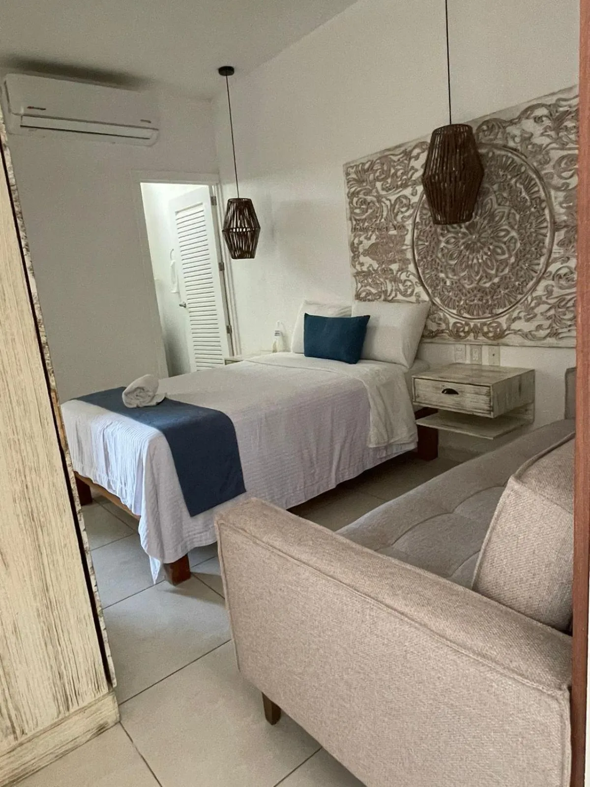 Bedroom, Bed in BAOS