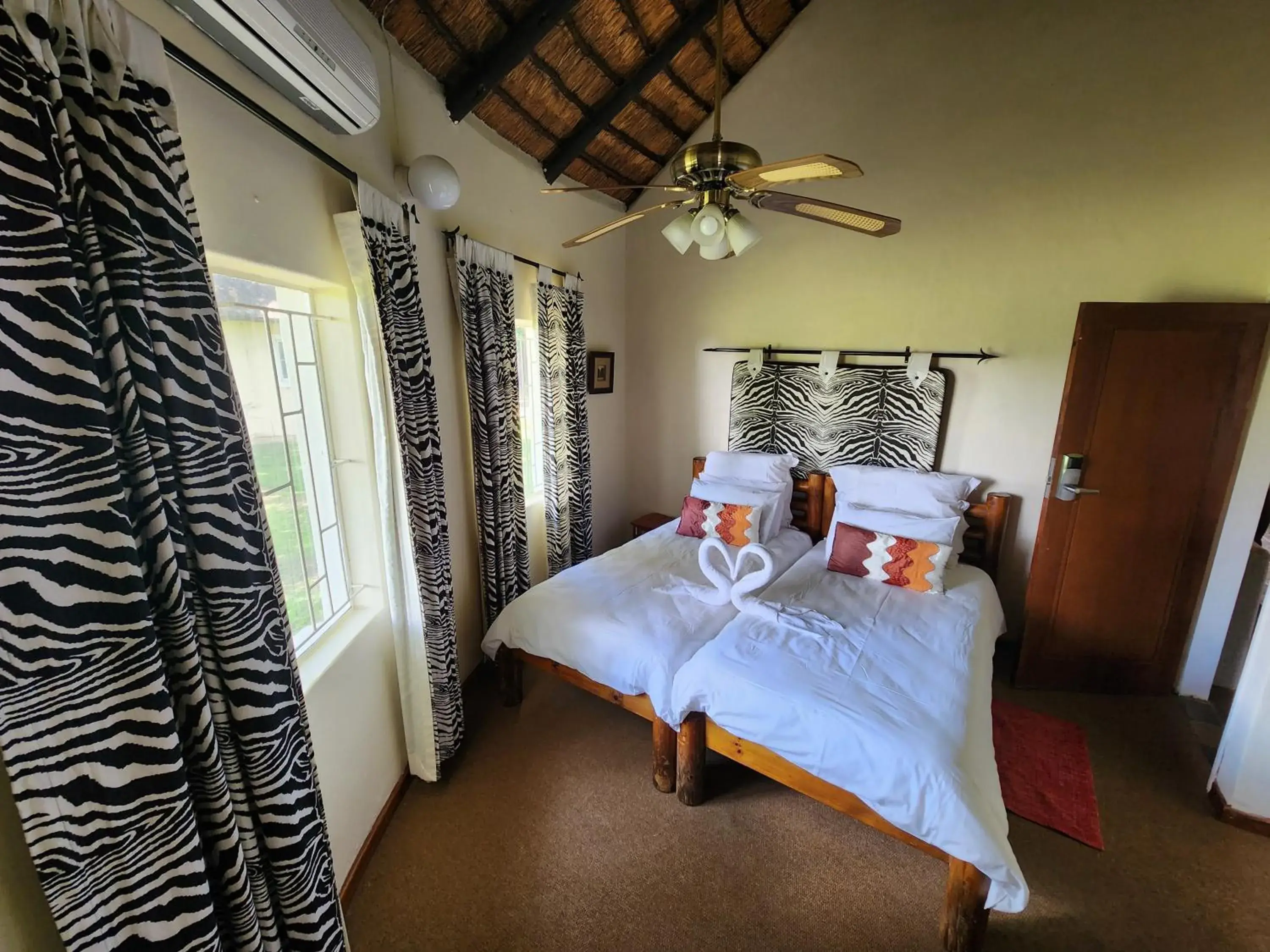 Bedroom Family Chalet - Springbok in Ditholo Game Lodge Bela Bela Bedroom Family Chalet - Springbok in Ditholo Game Lodge Bela Bela