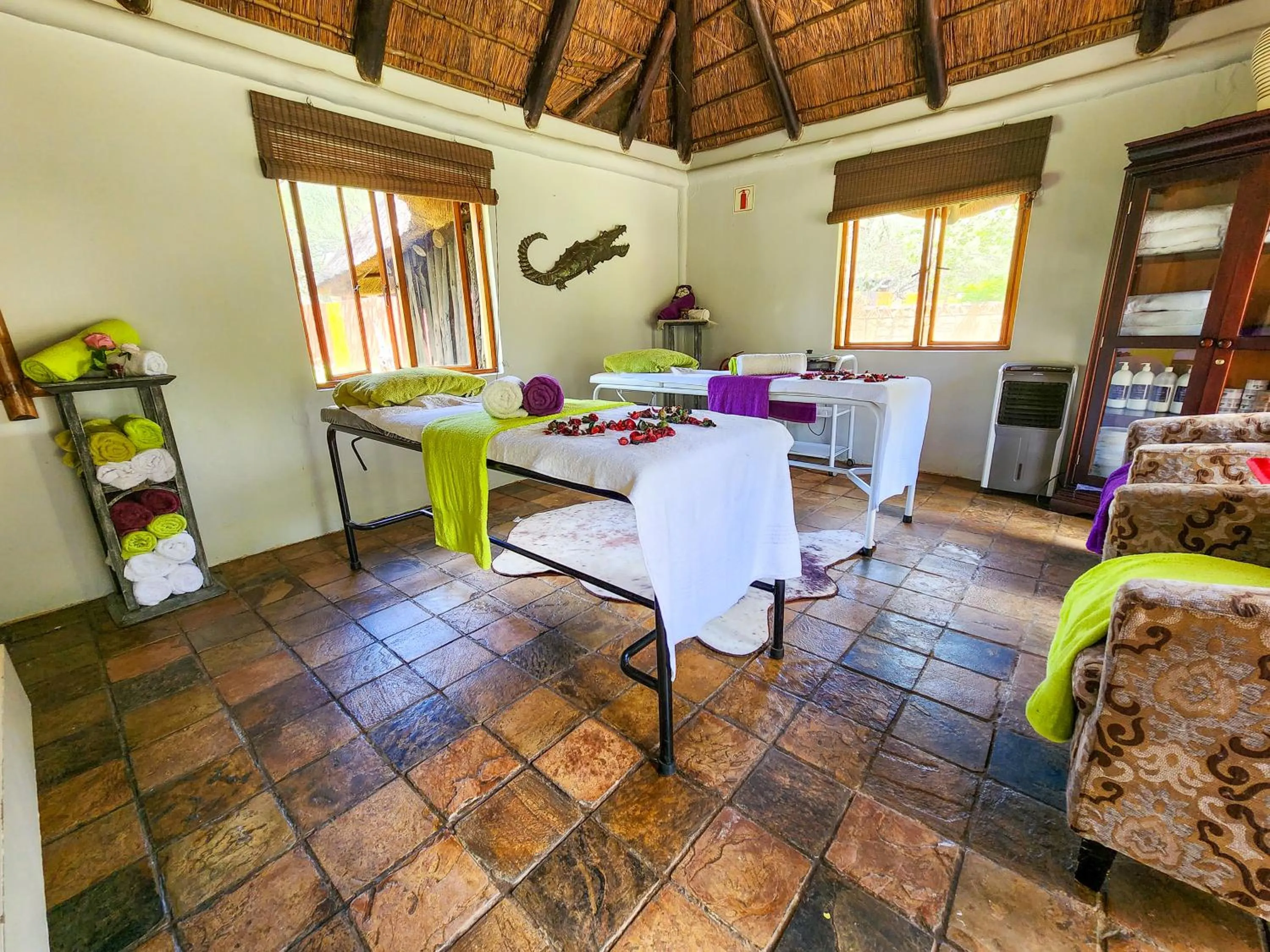 Bed in Ditholo Game Lodge Bela Bela