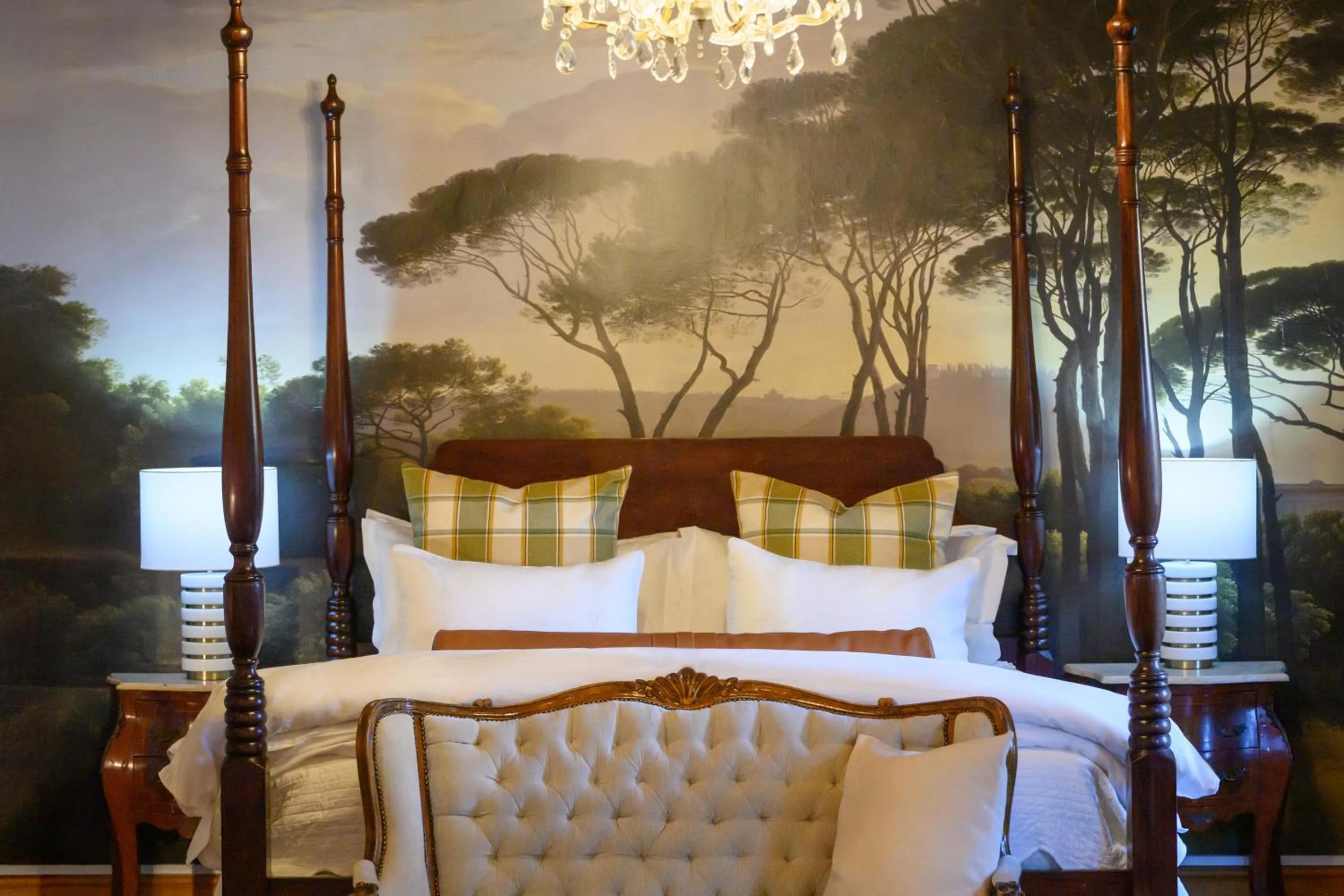 Property building, Bed in Webersburg