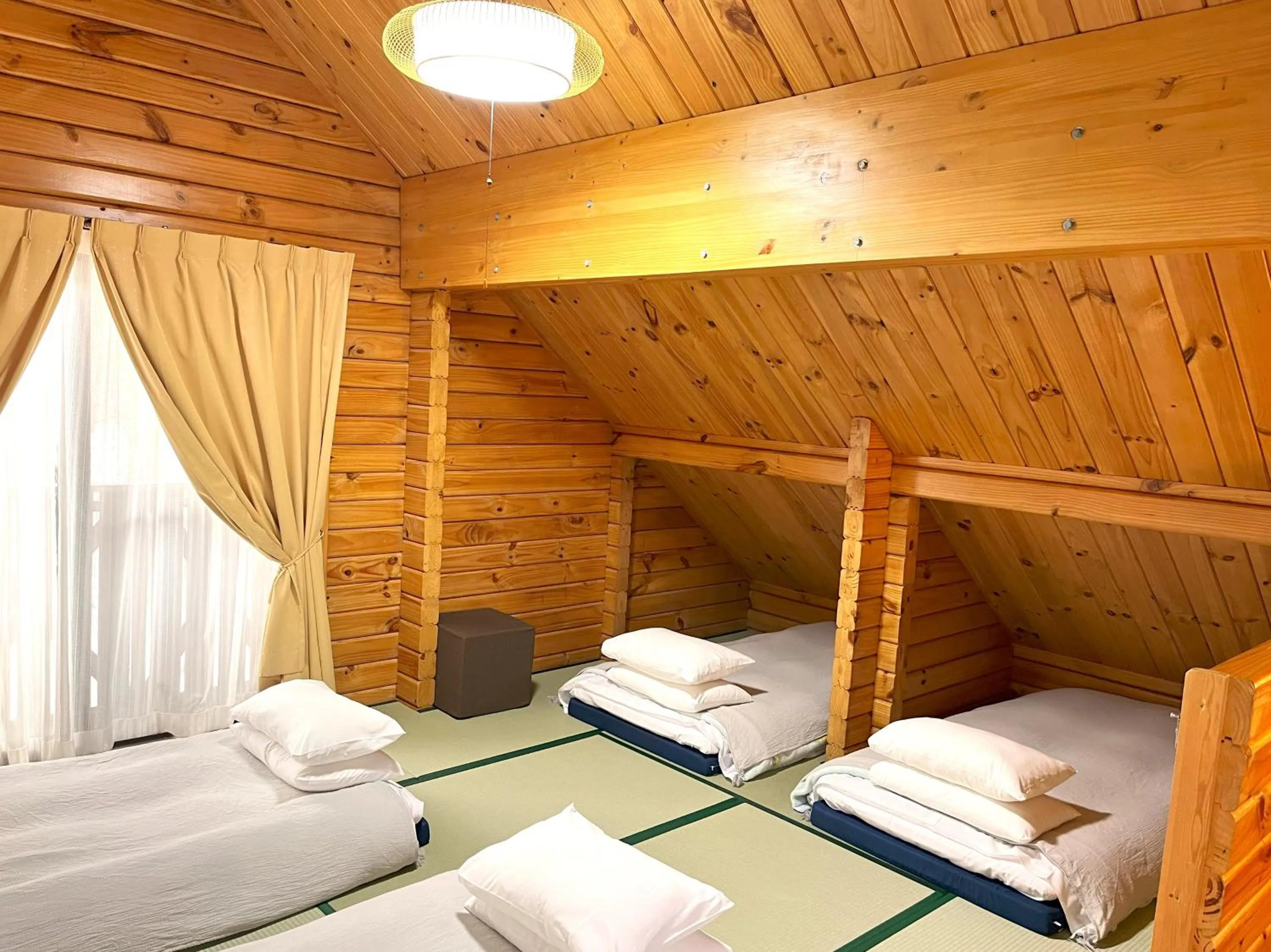 Bedroom, Bed in Log Cottage Epoch