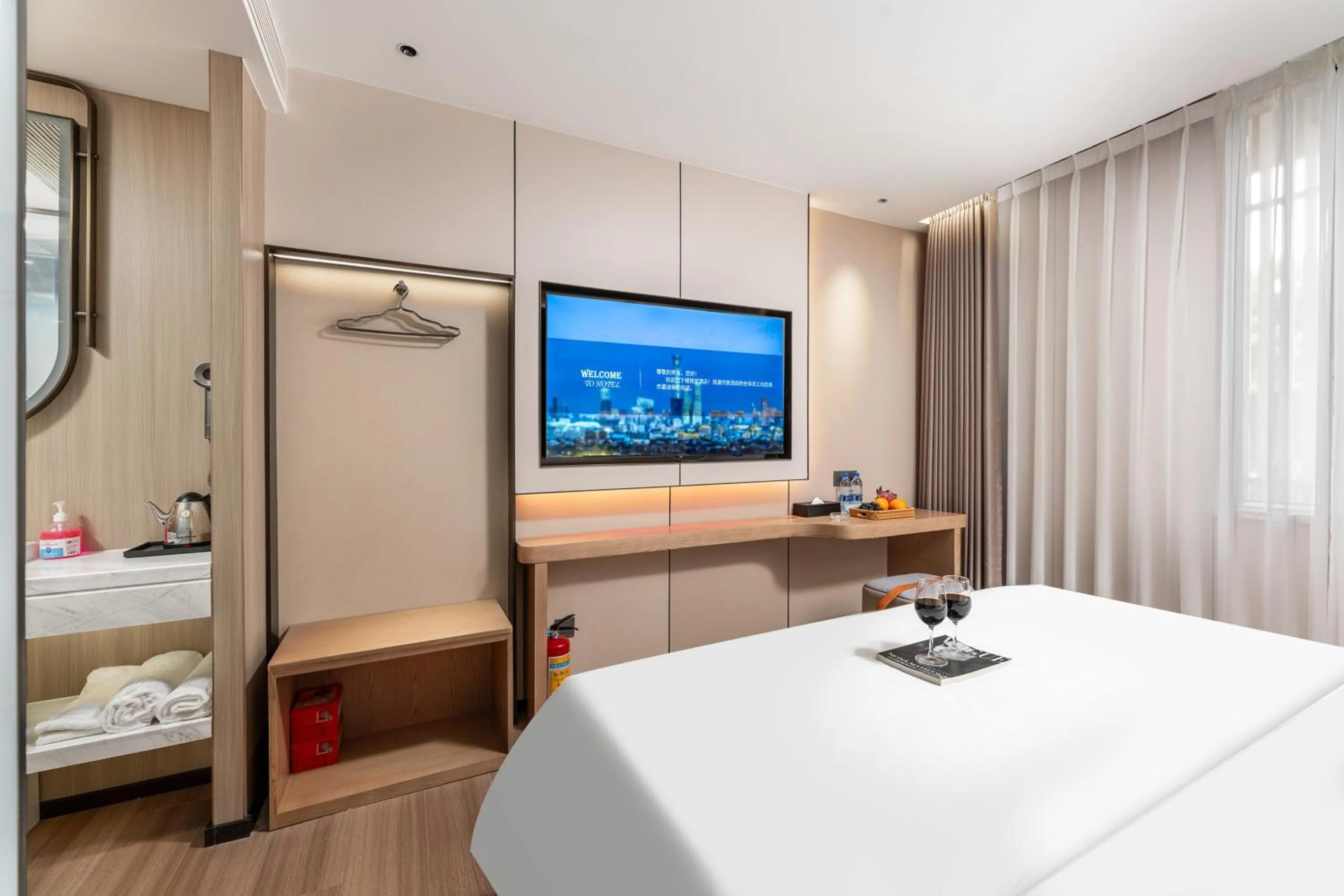 Bed in Guangzhou JinTang Hotel