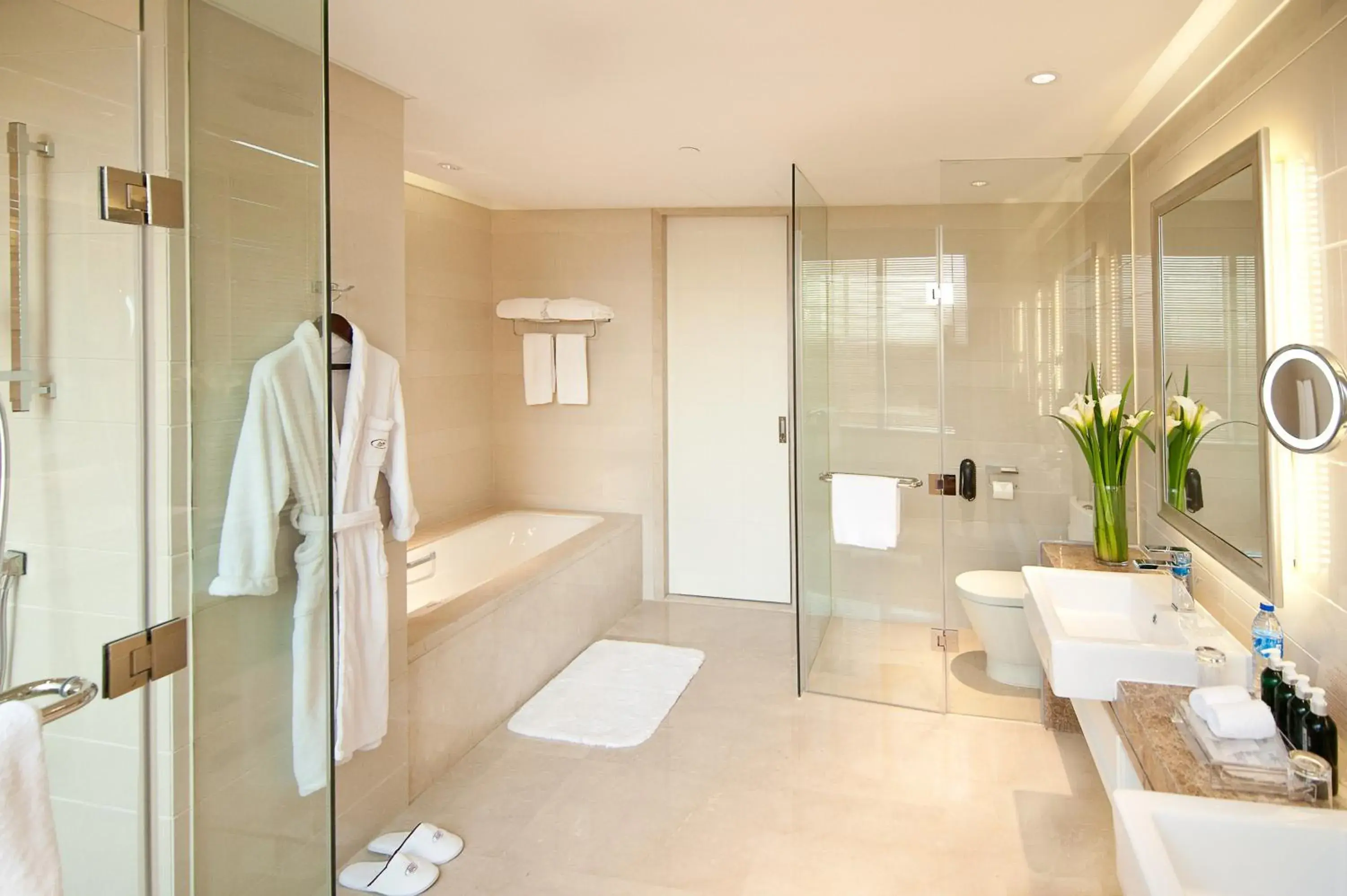 2 King Bed Suite - Non-Smoking in Crowne Plaza Shanghai Anting, an IHG Hotel 2 King Bed Suite - Non-Smoking in Crowne Plaza Shanghai Anting, an IHG Hotel