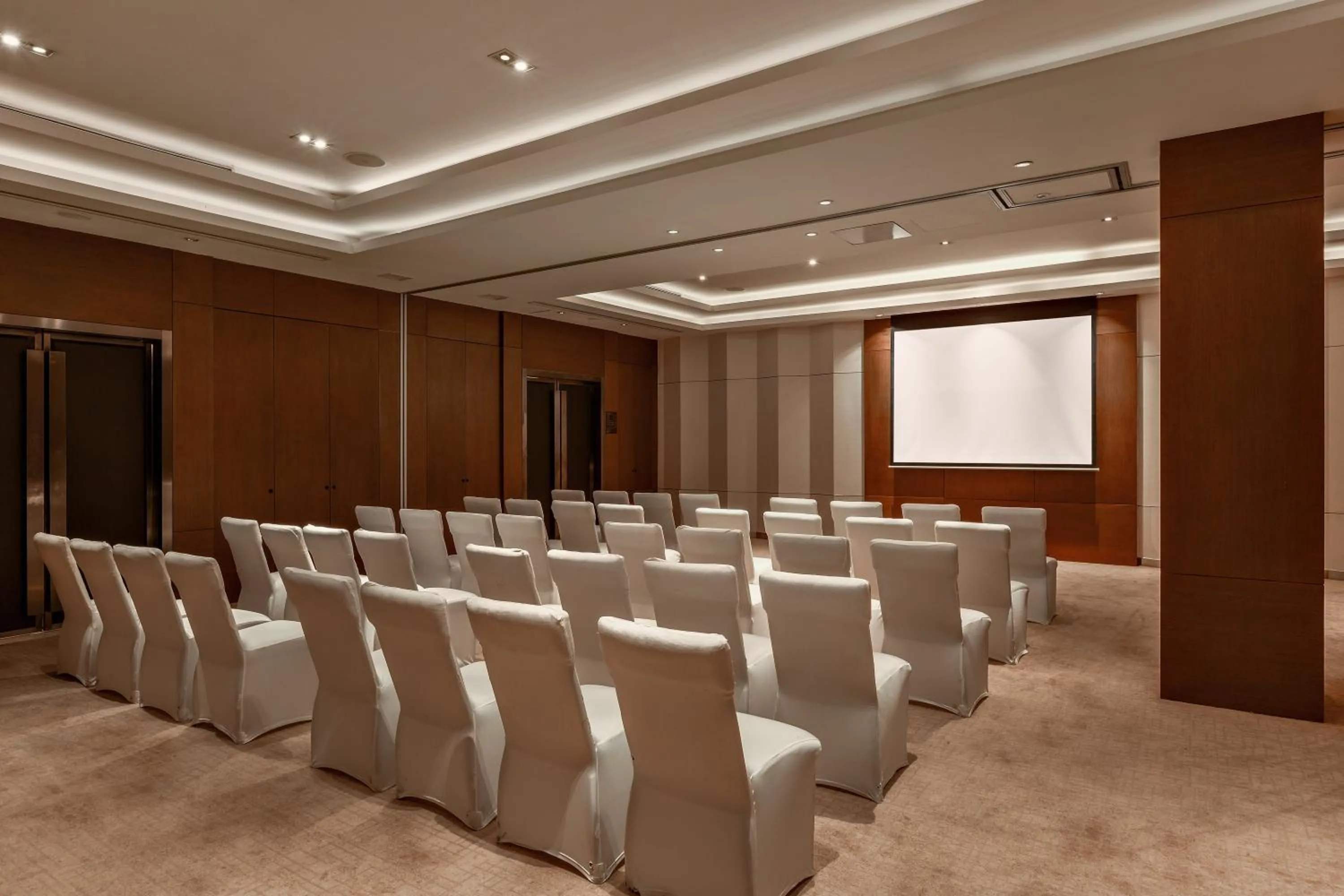 Meeting/conference room in Crowne Plaza Shanghai Anting, an IHG Hotel