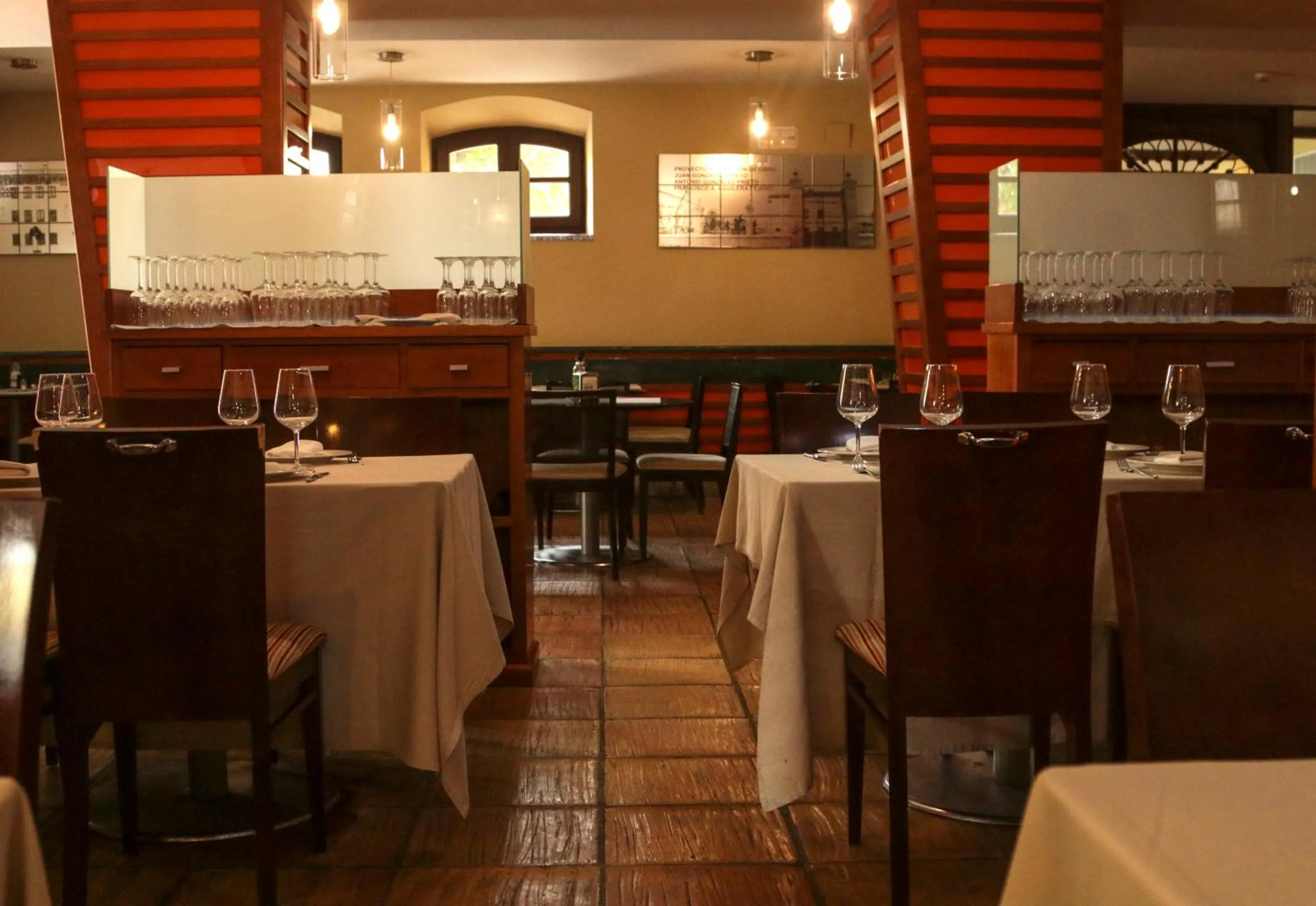 Restaurant/places to eat in Hotel El Carmen