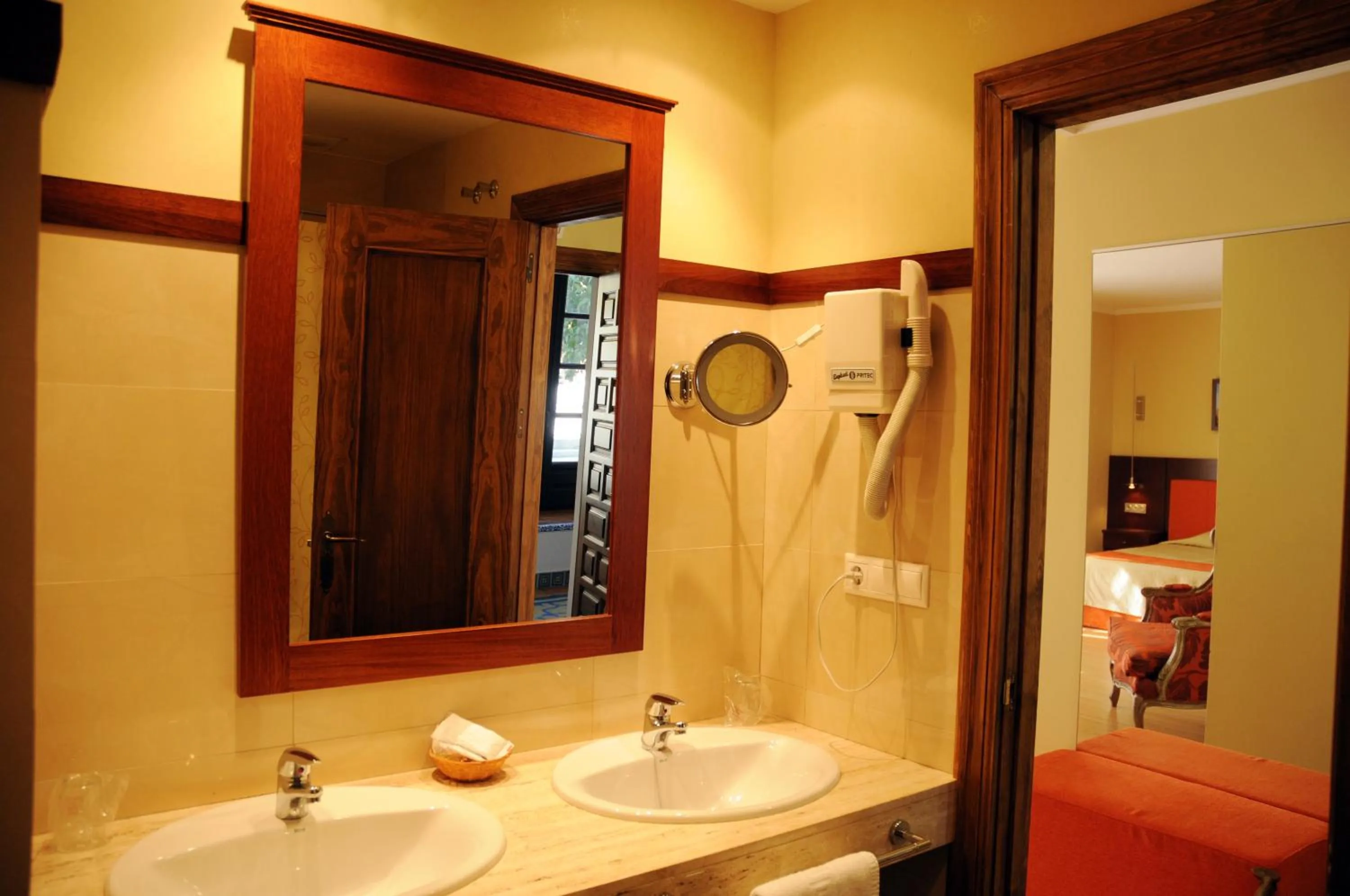 Bathroom in Hotel El Carmen