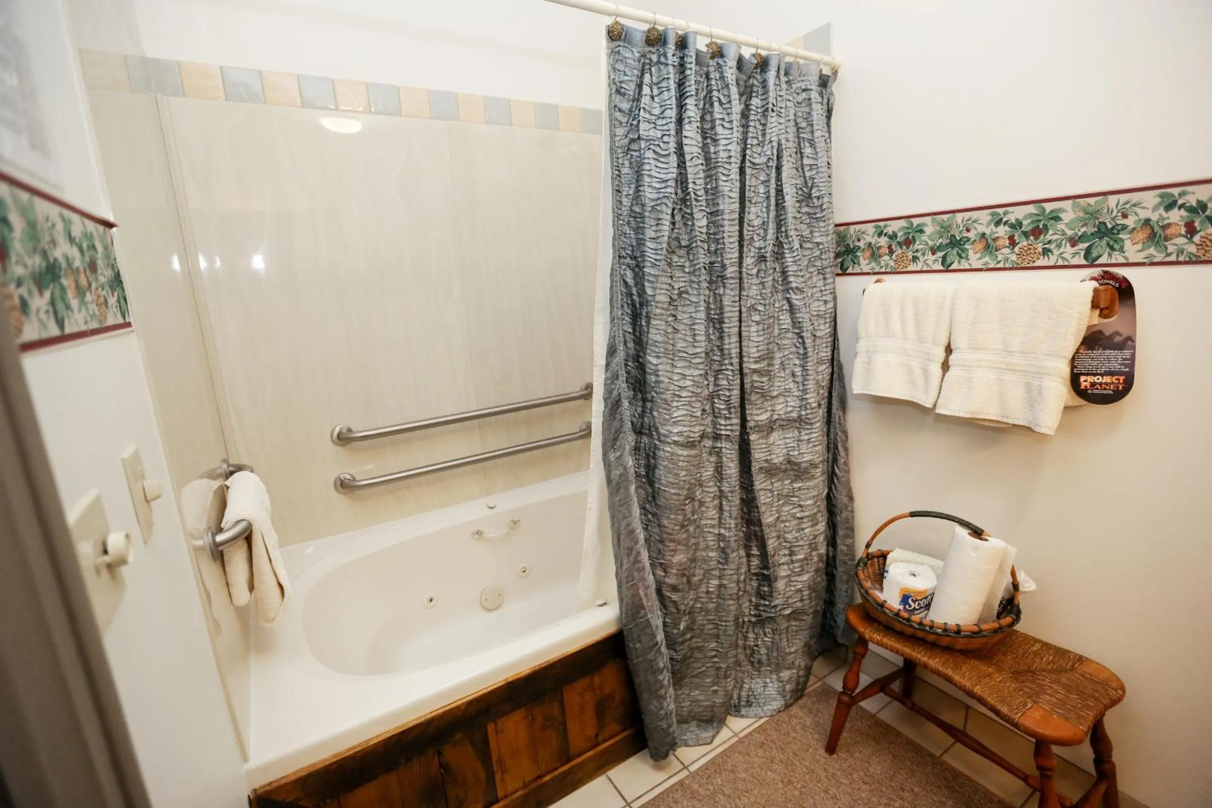 Deer Creek Winery at Watson Estate