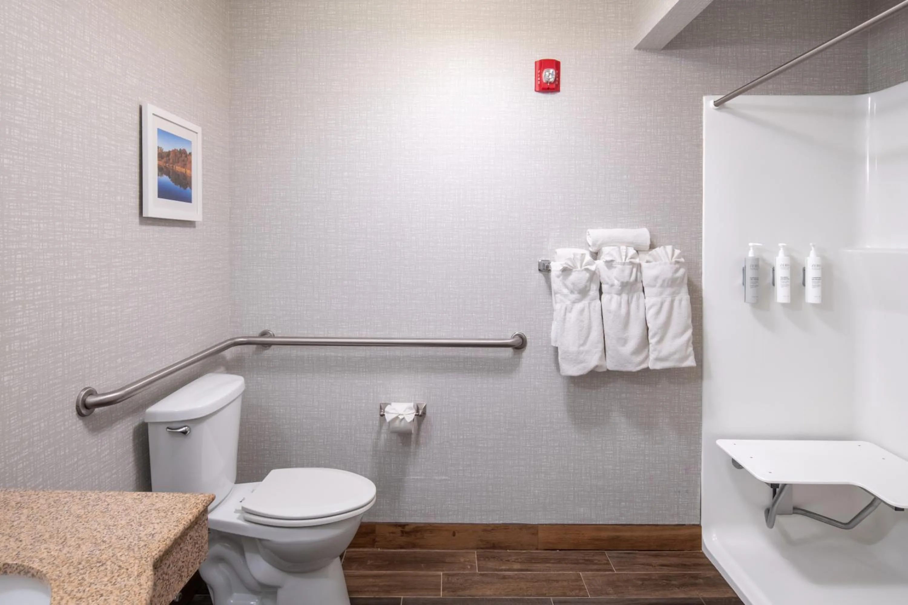 Bathroom in Newly Renovated Hampton Inn Omaha West Lakeside
