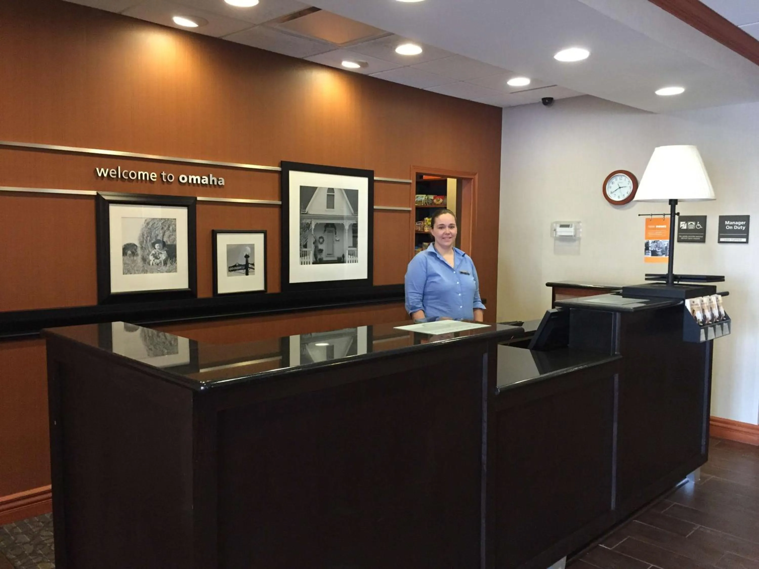 Lobby or reception in Newly Renovated Hampton Inn Omaha West Lakeside