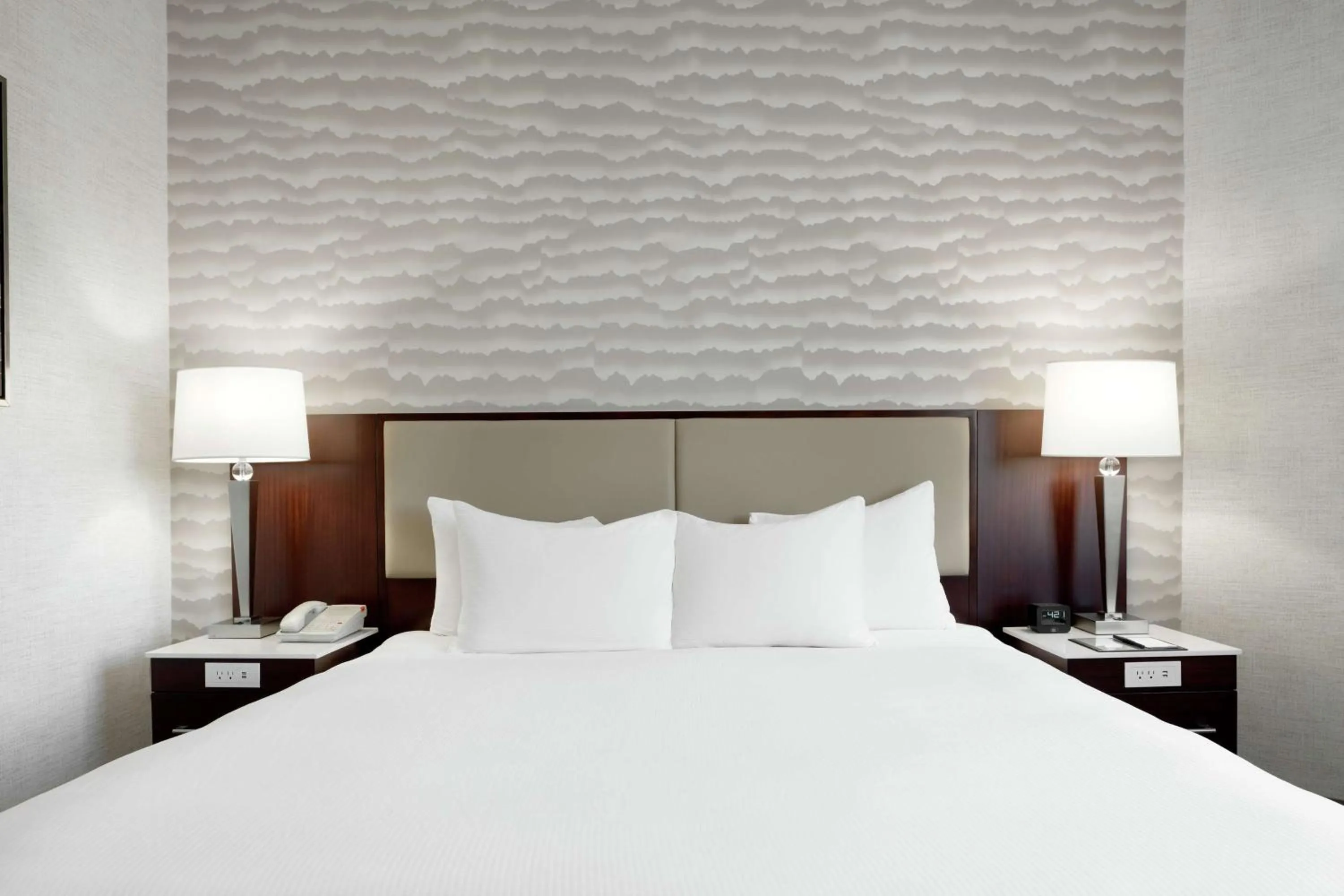 Bed in DoubleTree Suites by Hilton Phoenix